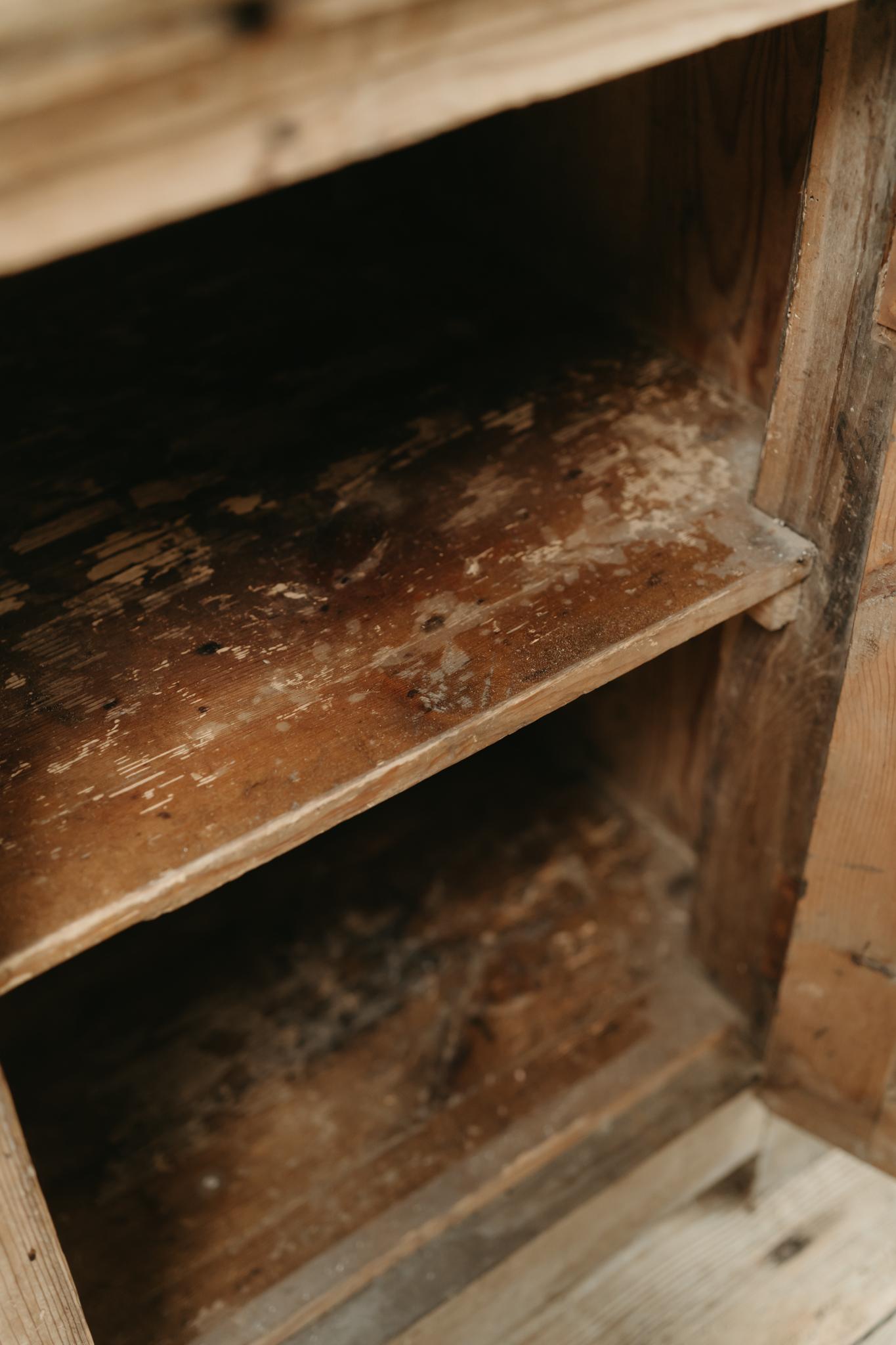 19th century Spanish chestnut enfilade/buffet ... 5