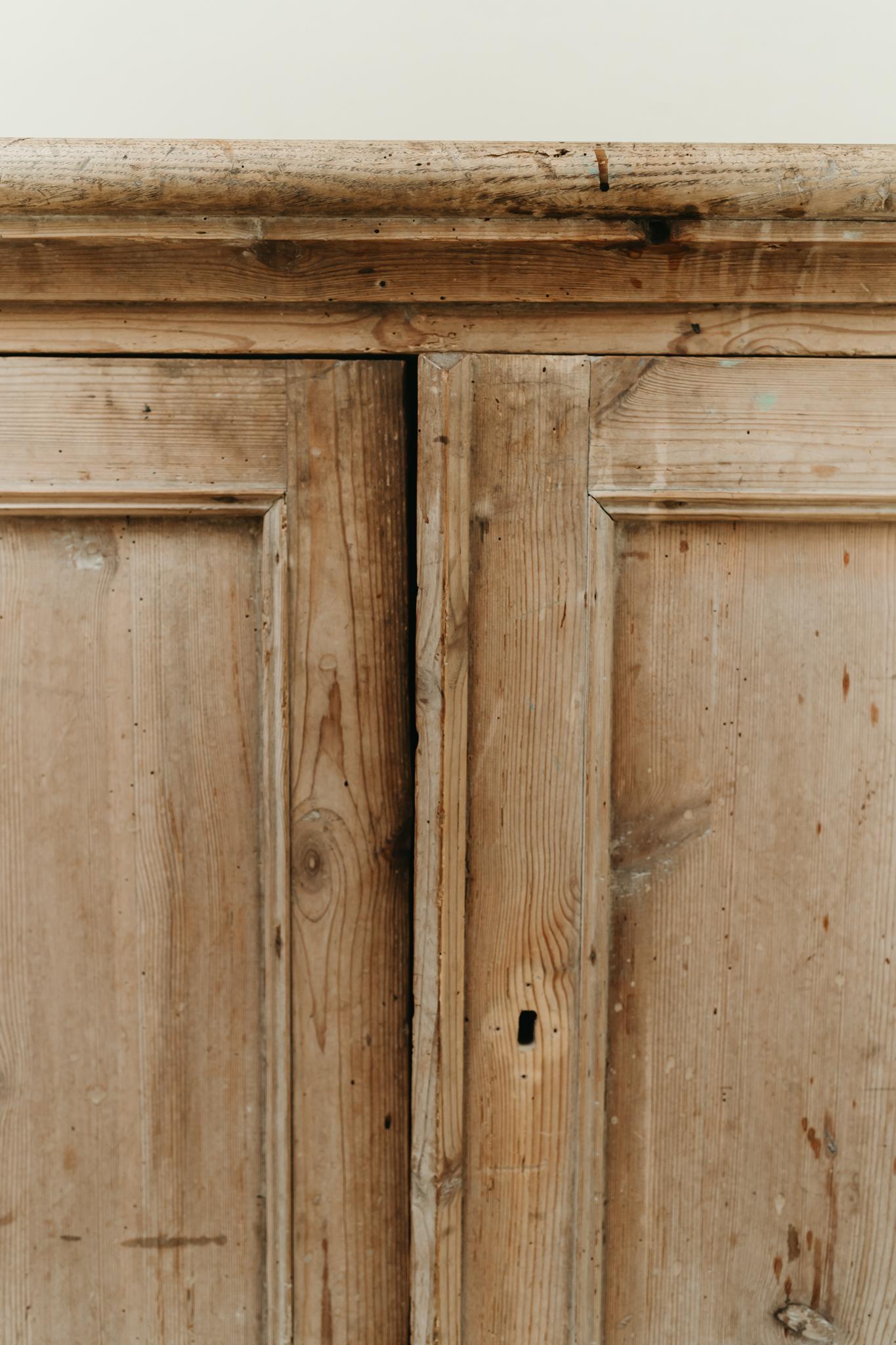 19th century Spanish chestnut enfilade/buffet ... 9