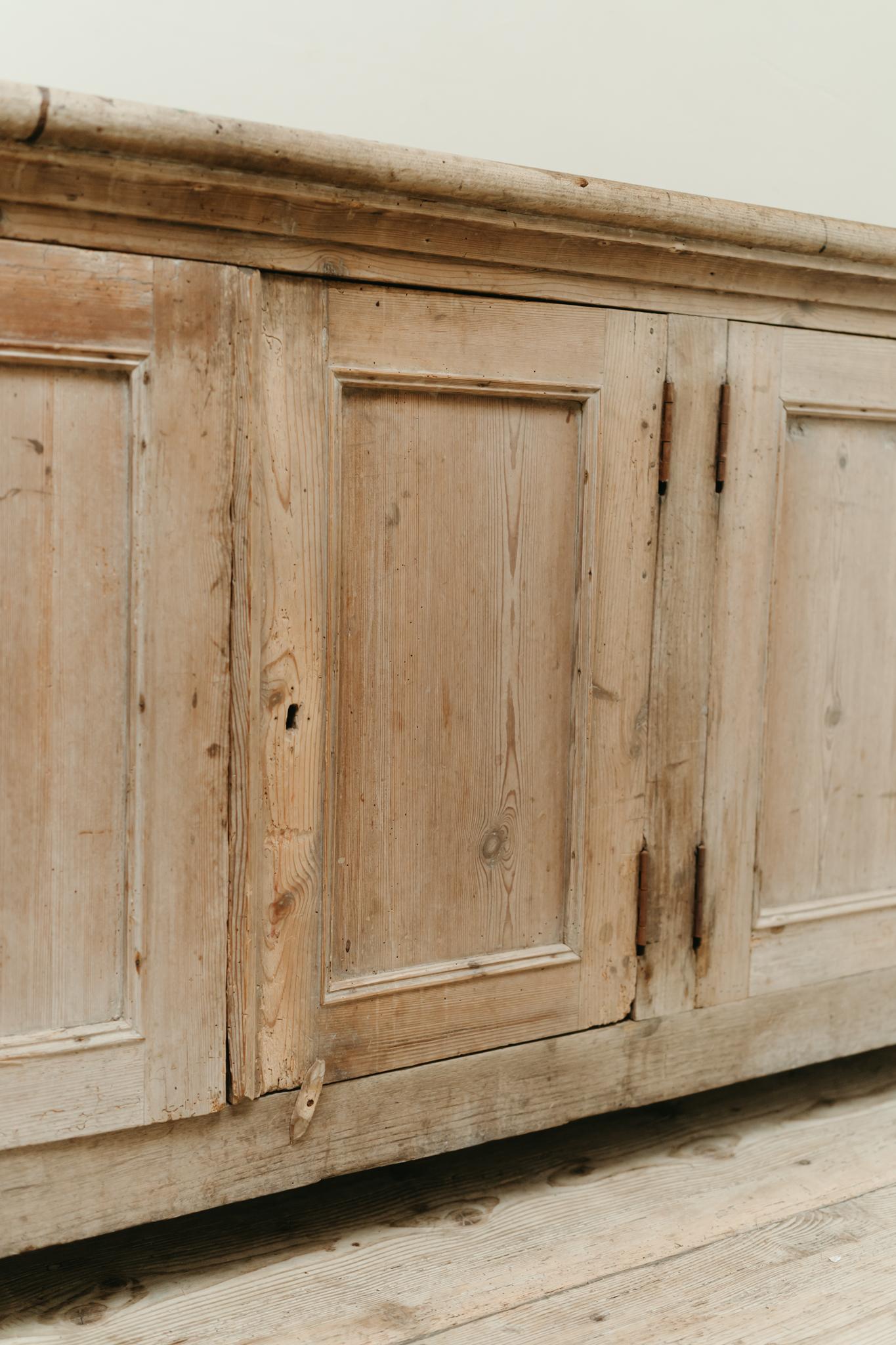 19th century Spanish chestnut enfilade/buffet ... 11