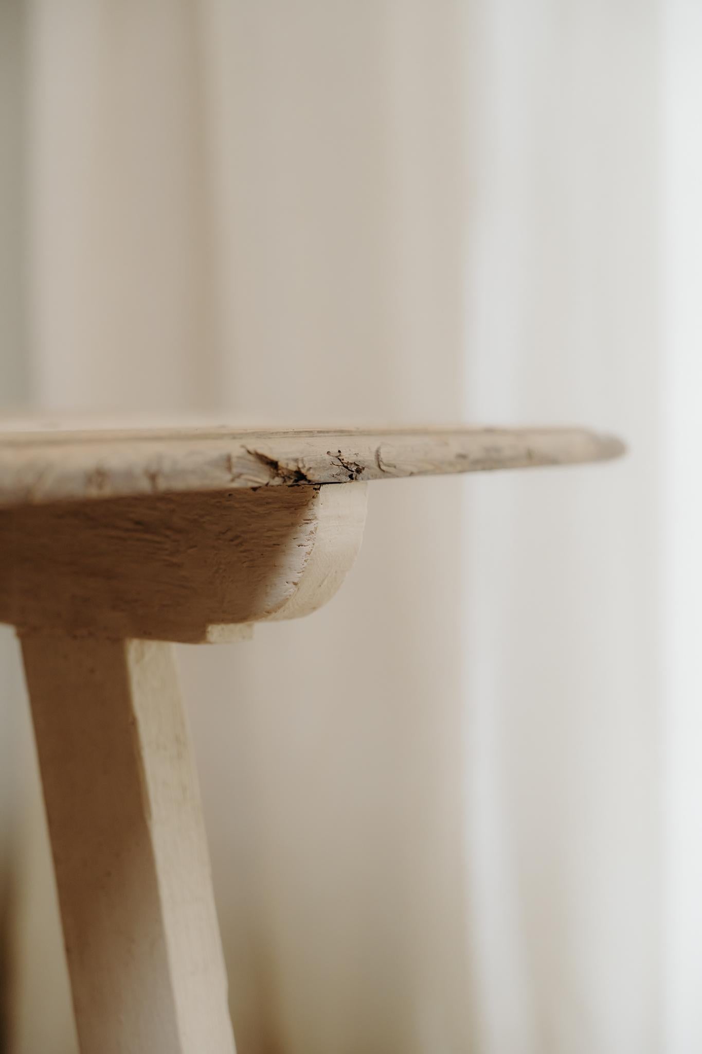 Tavolo in castagno spagnolo del XIX secolo . in vendita 7