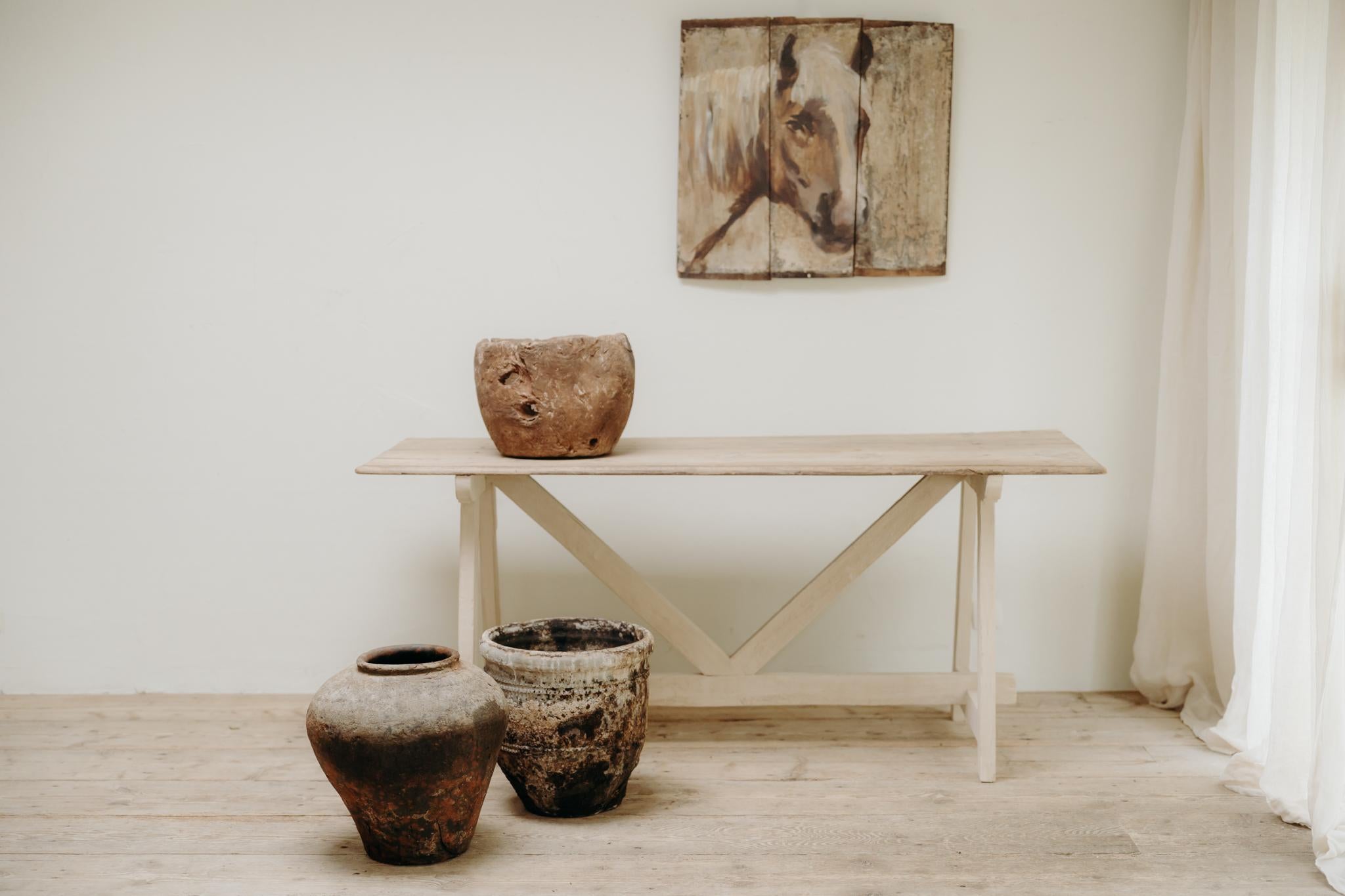 tavolo da cucina spagnolo, bella patina sul piano in castagno... ottimo anche come consolle...