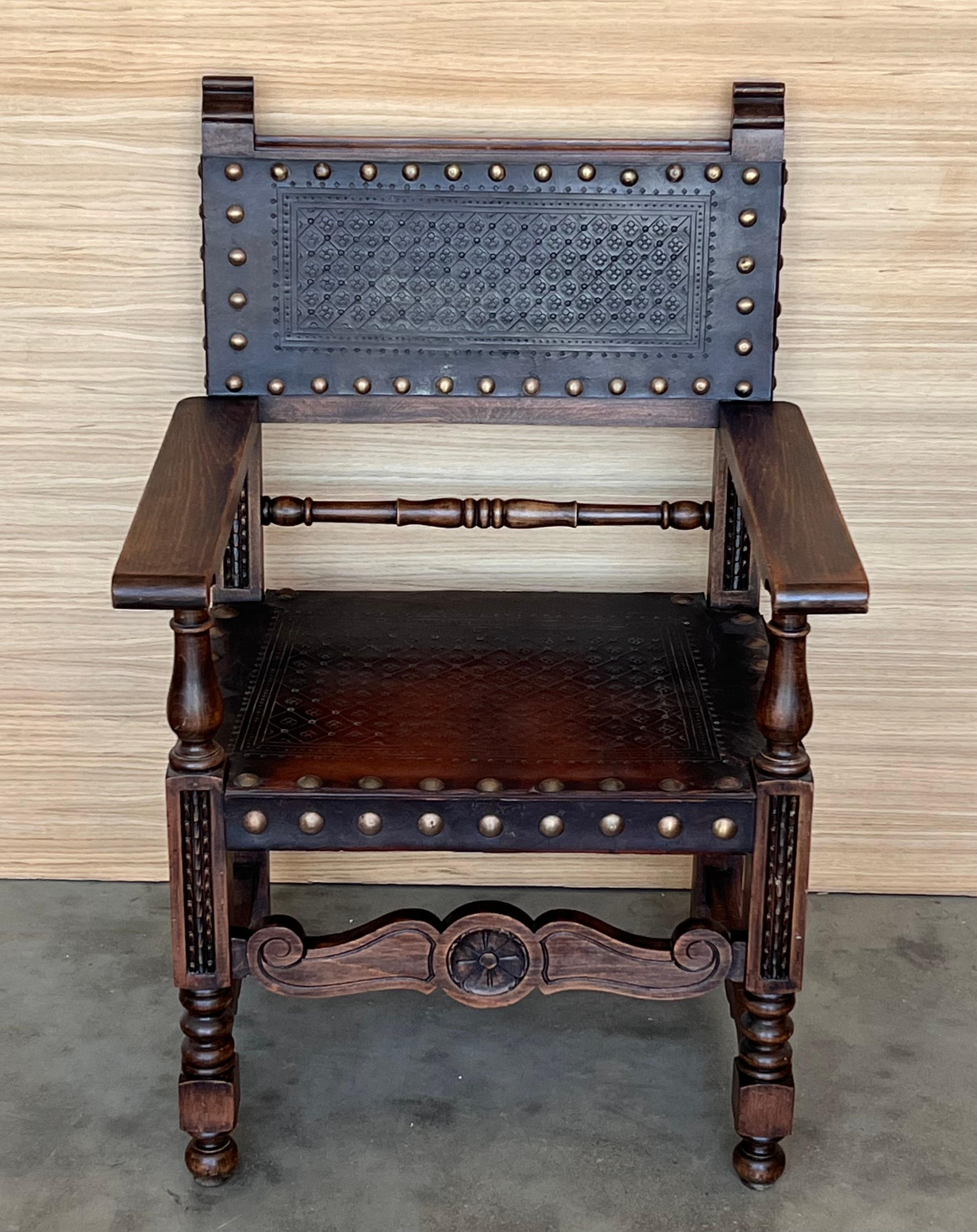 Hand-Carved 19th Century Spanish Colonial Altar Carved Armchair with Leather Seat and Back For Sale