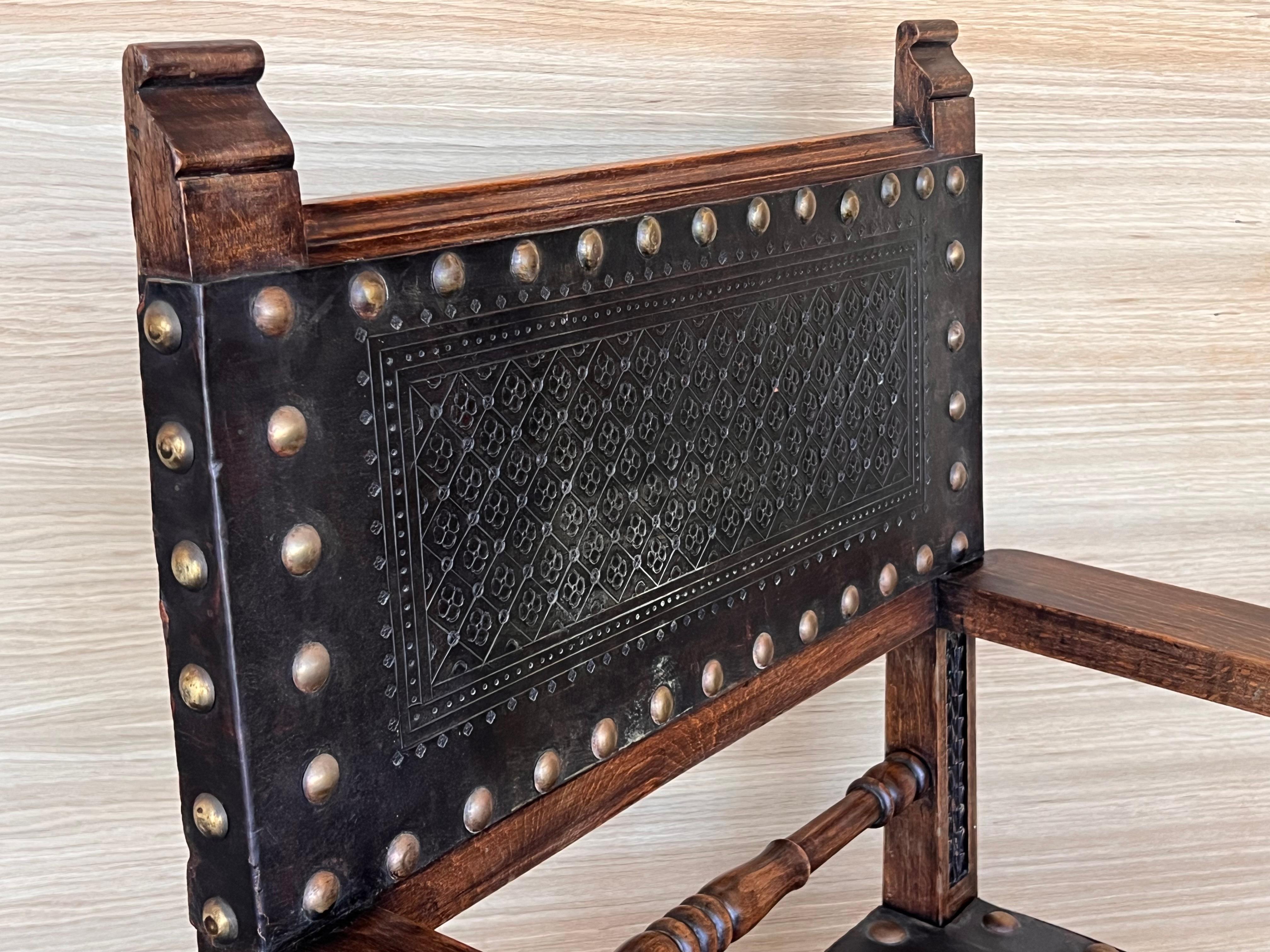 19th Century Spanish Colonial Altar Carved Armchair with Leather Seat and Back For Sale 3
