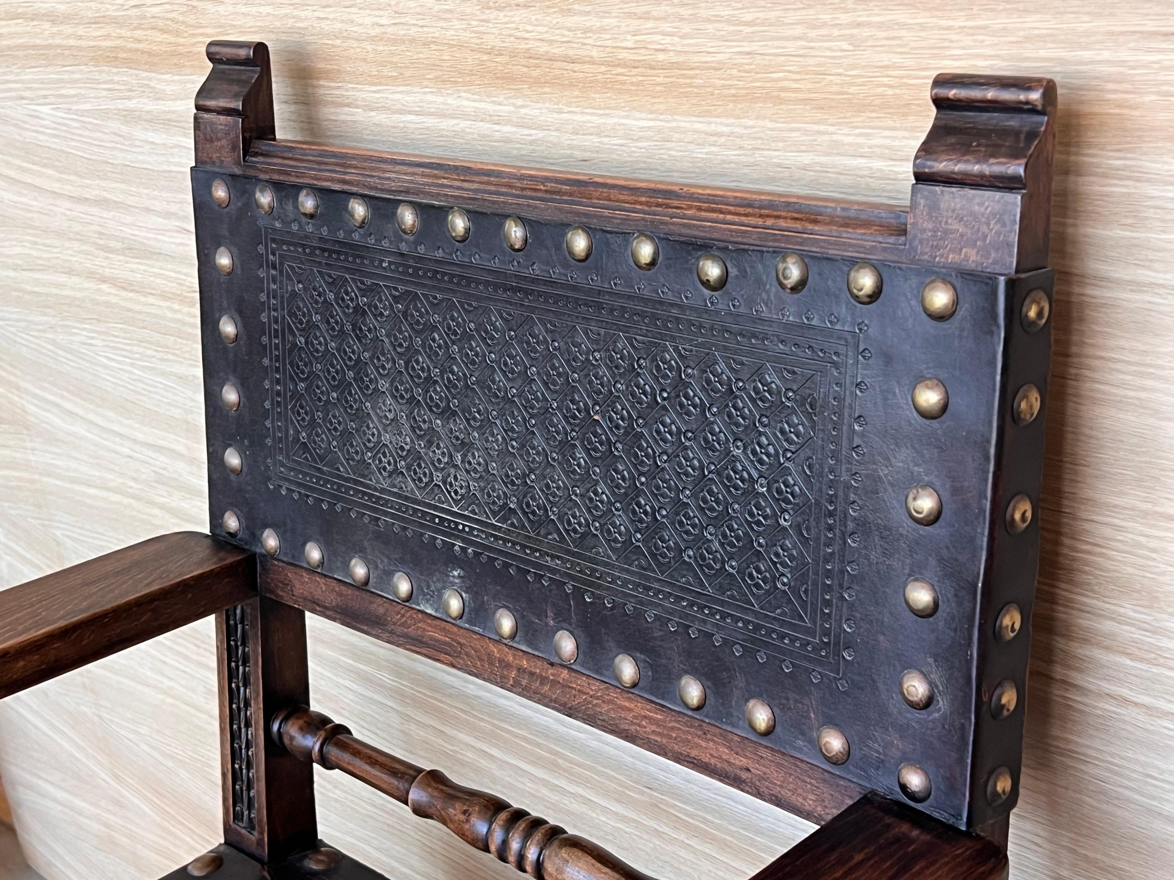 19th Century Spanish Colonial Altar Carved Armchair with Leather Seat and Back For Sale 4