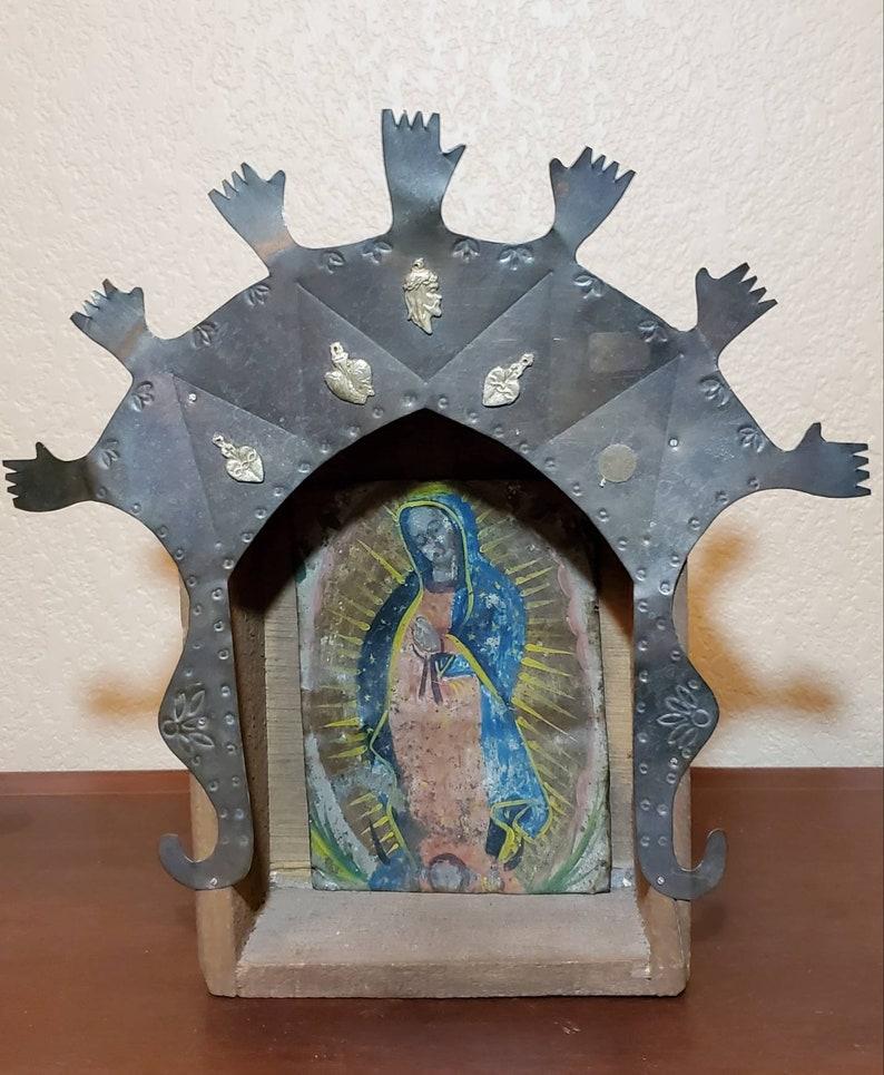 Unsere Lady of Guadalupe Retablo, spanische Kolonial Lady, 19. Jahrhundert (Spanisch Kolonial) im Angebot