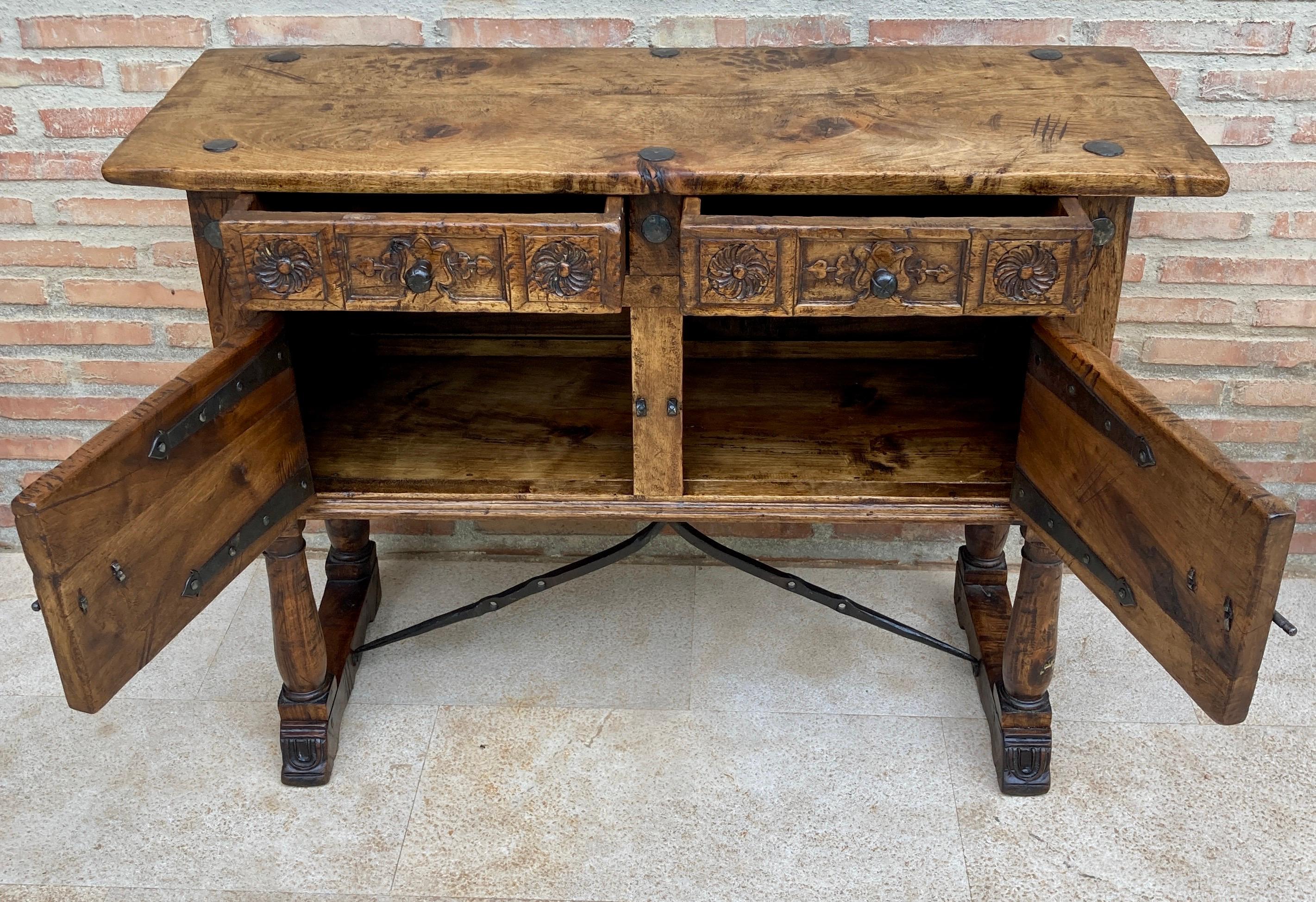 Baroque 19th Century Spanish Console Table in Walnut For Sale