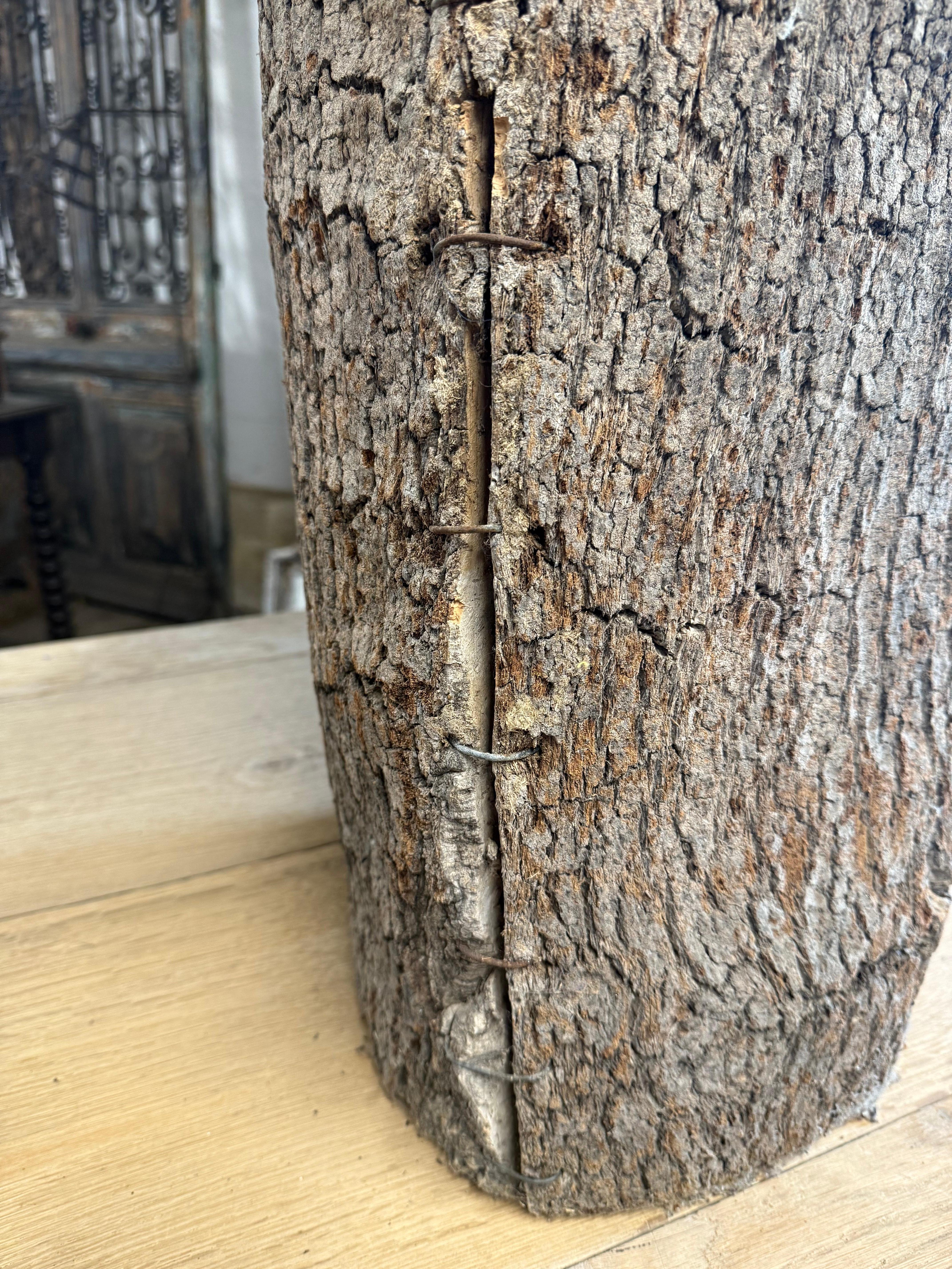 19th Century Spanish Cork Beehive In Good Condition For Sale In Ongar, GB