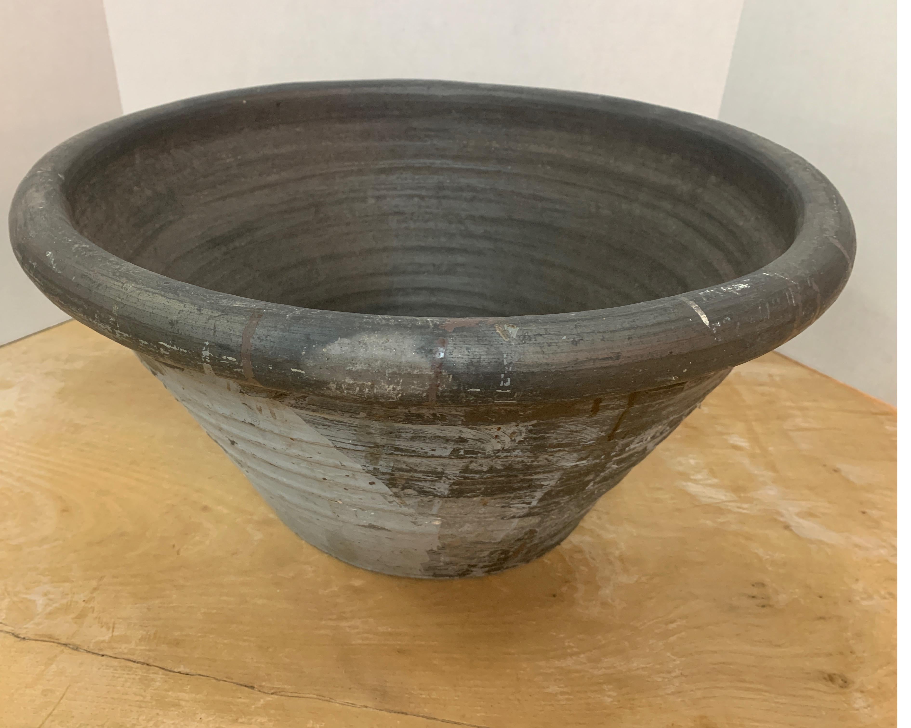 This is a great size bowl from Spain with double handles and great character. Perfect used in decoration as a sculpture or to place fruit inside.