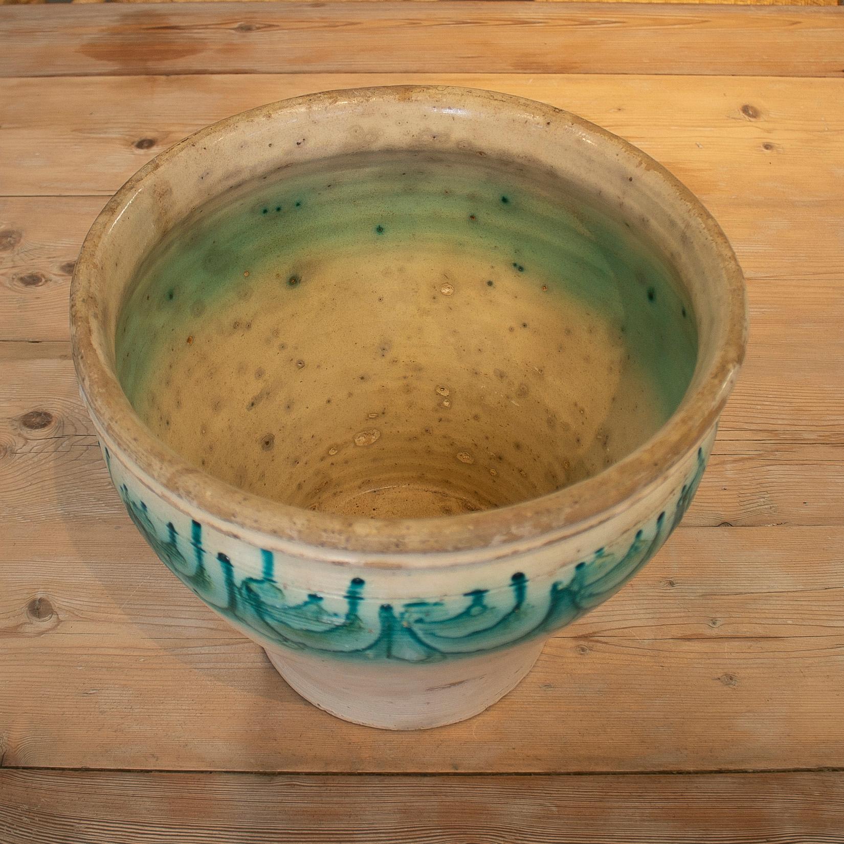 green and white pottery