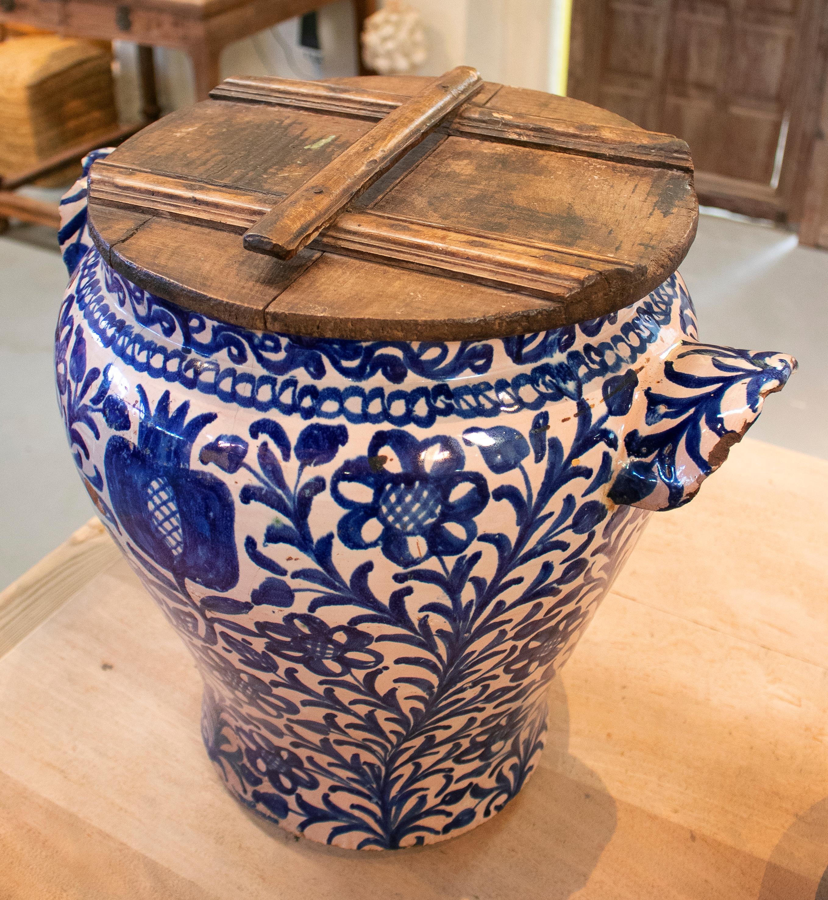 European 19th Century Spanish Fajalouza Glazed Pottery Vase Decorated with Cobalt Blue