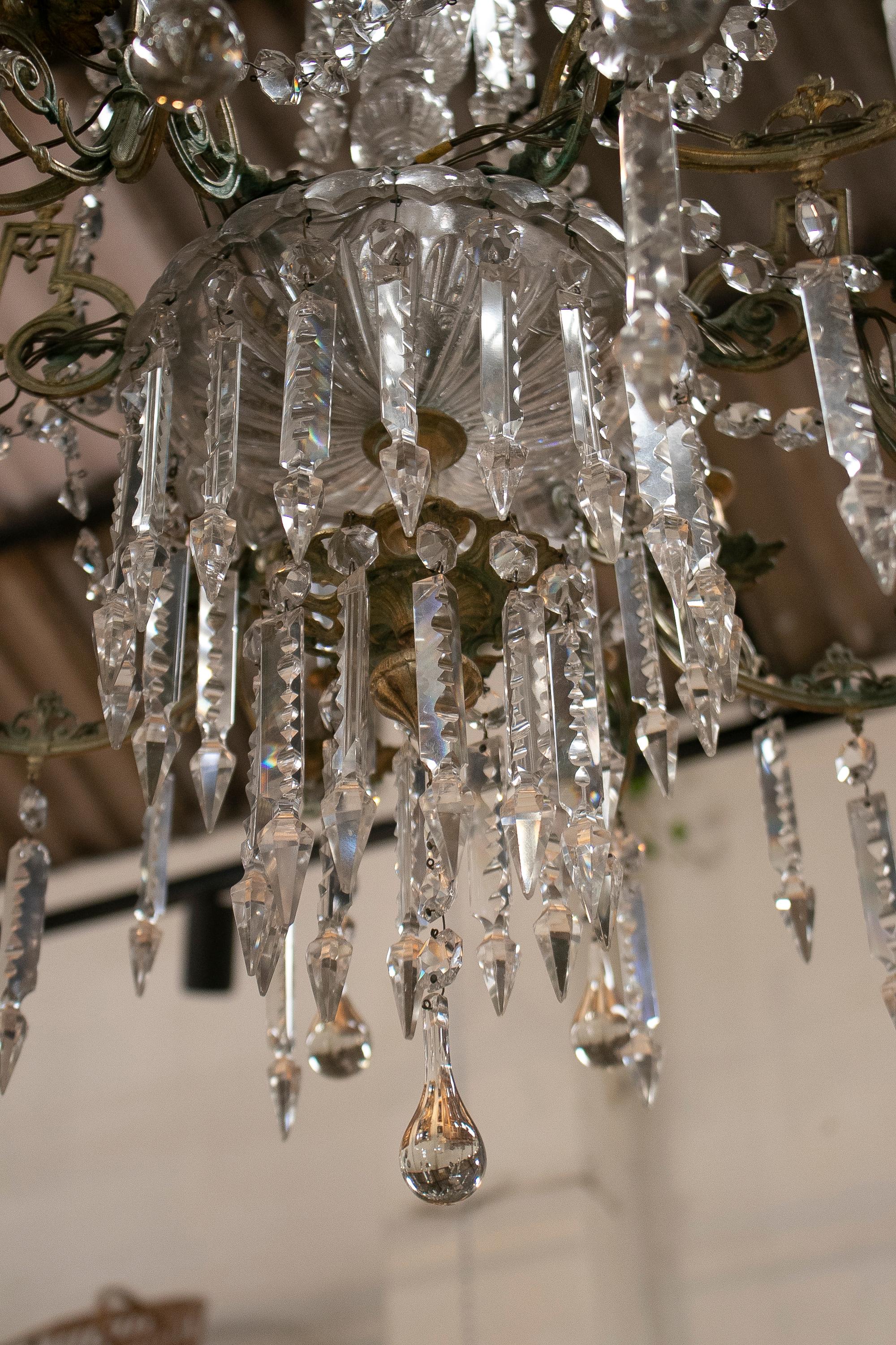 19th Century Spanish Fire Gilt Bronze Chandelier with Crystal Decorations For Sale 7