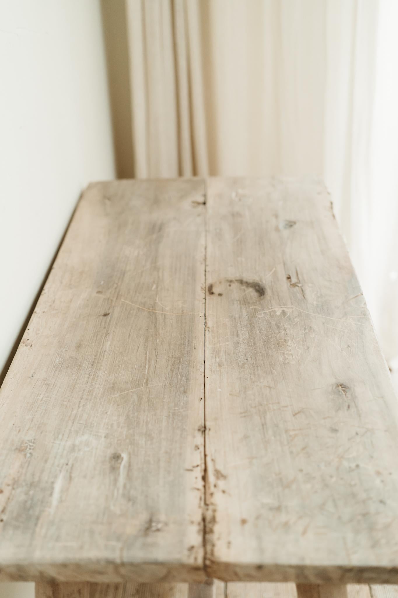 Mesa española de madera de frutal del siglo XIX en venta 5