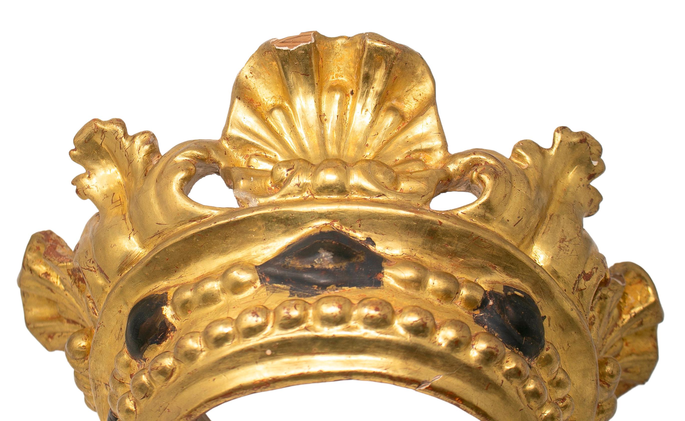 19th Century Spanish Giltwood Crown In Good Condition In Marbella, ES