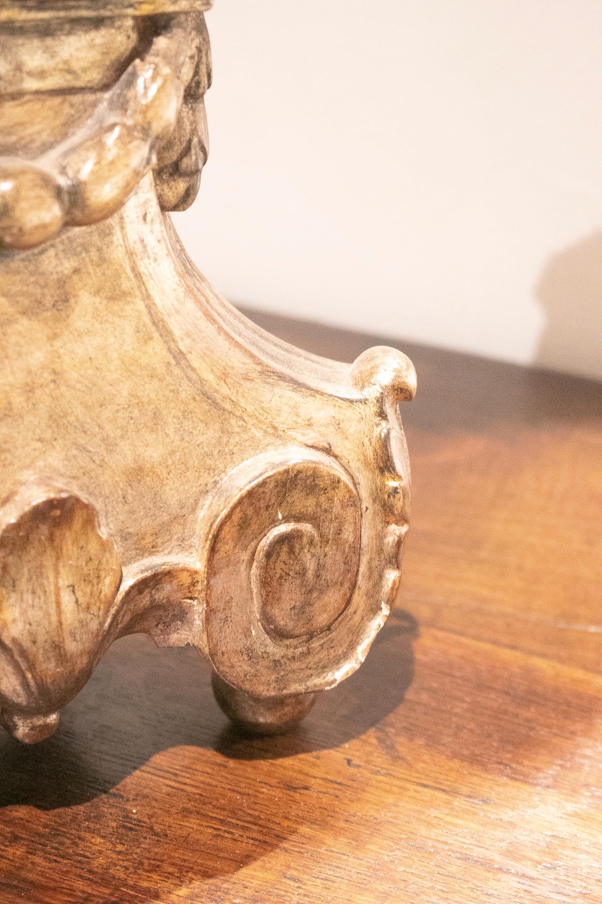 Lampe de bureau espagnole du XIXe siècle en bois doré tourné, chandelier en vente 8
