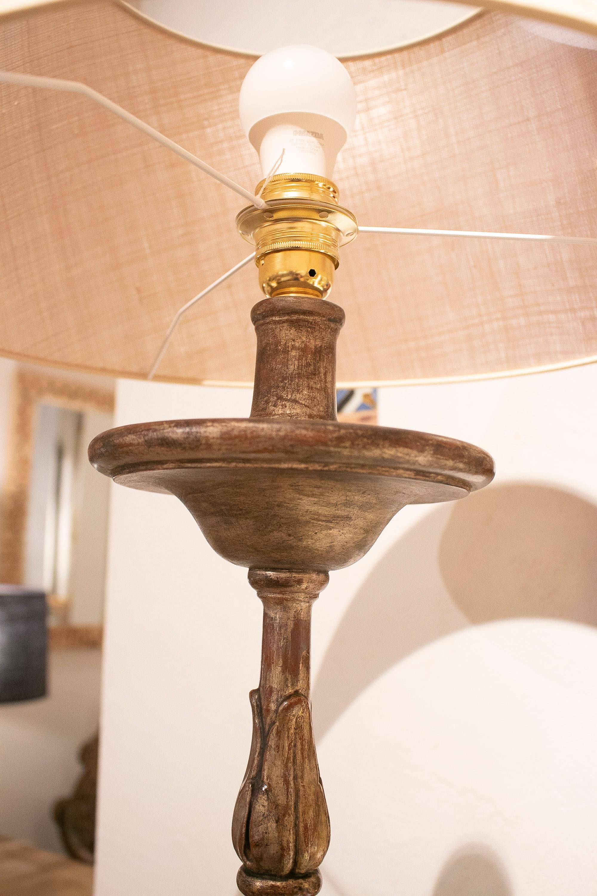 19th Century Spanish Giltwood Candlestick Turned Table Lamp For Sale 4