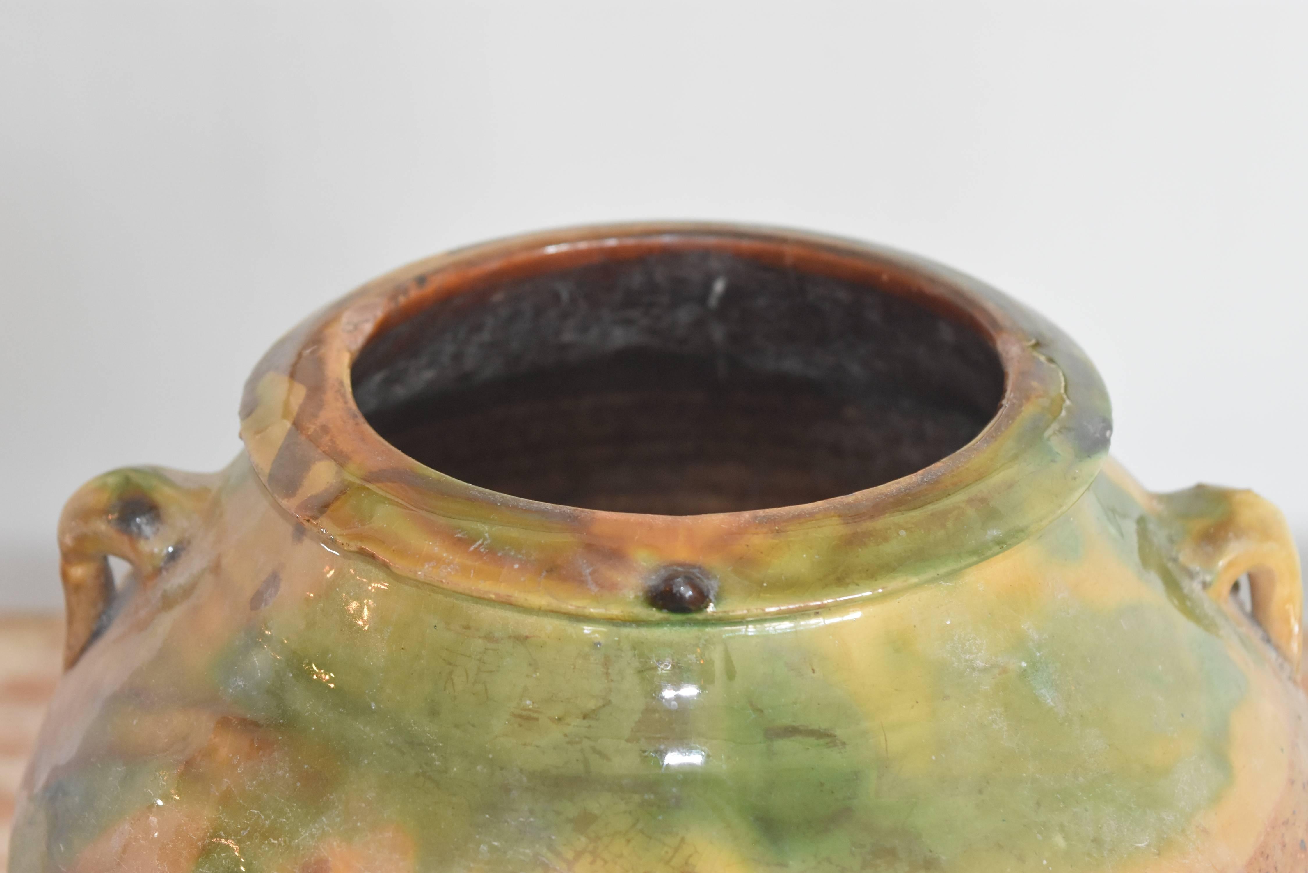 19th Century Spanish Glazed Pottery from Tarragona with Double Handles In Good Condition In Houston, TX