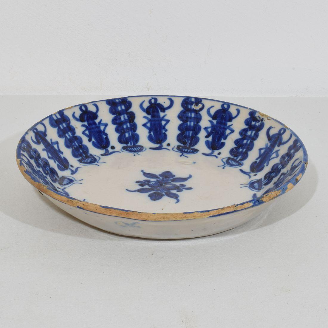 19th Century Spanish Glazed Terracotta Bowl In Good Condition In Buisson, FR