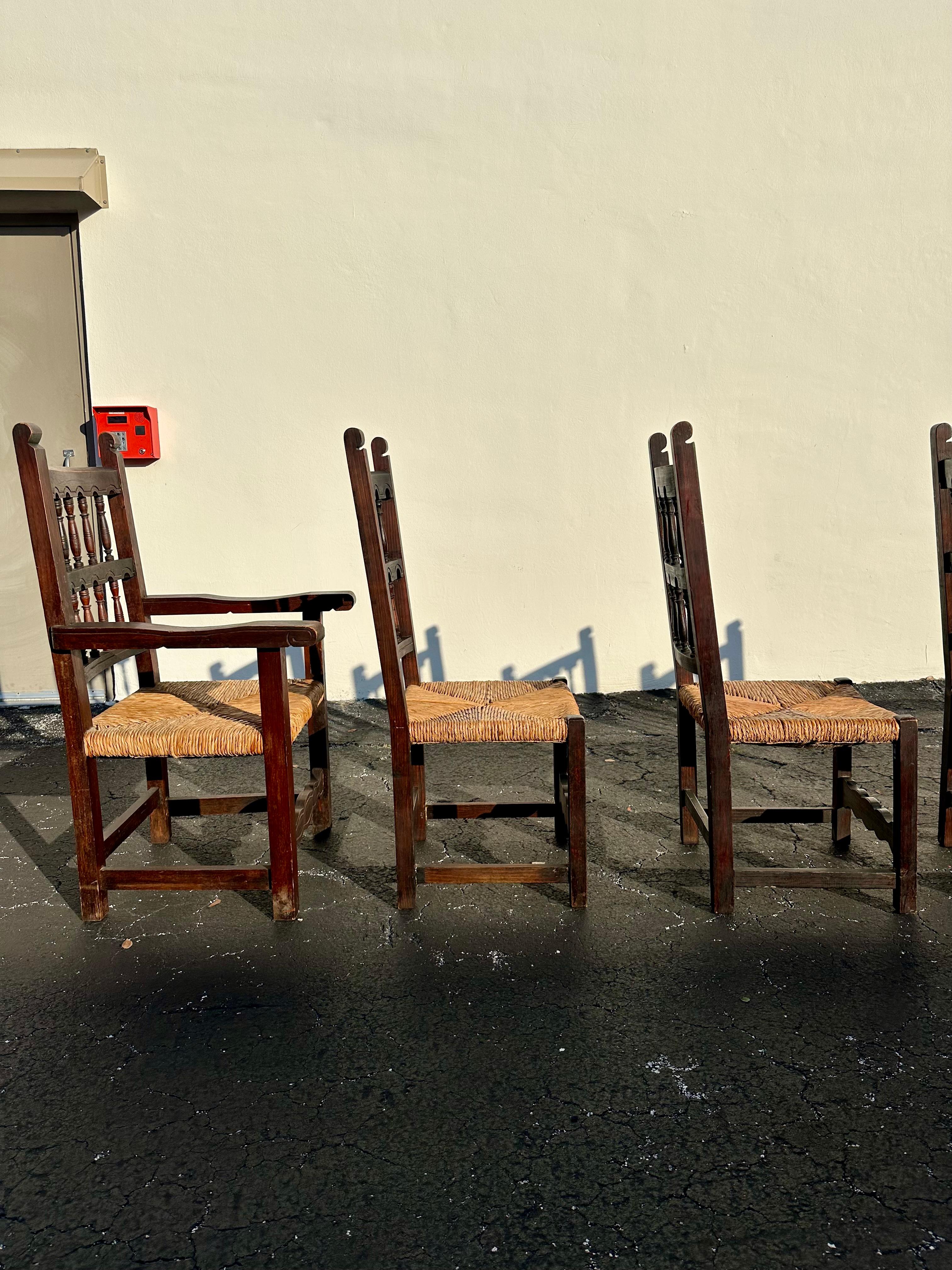 Sedie da pranzo con schienale a scaletta in giunco gotico spagnolo del XIX secolo in vendita 7