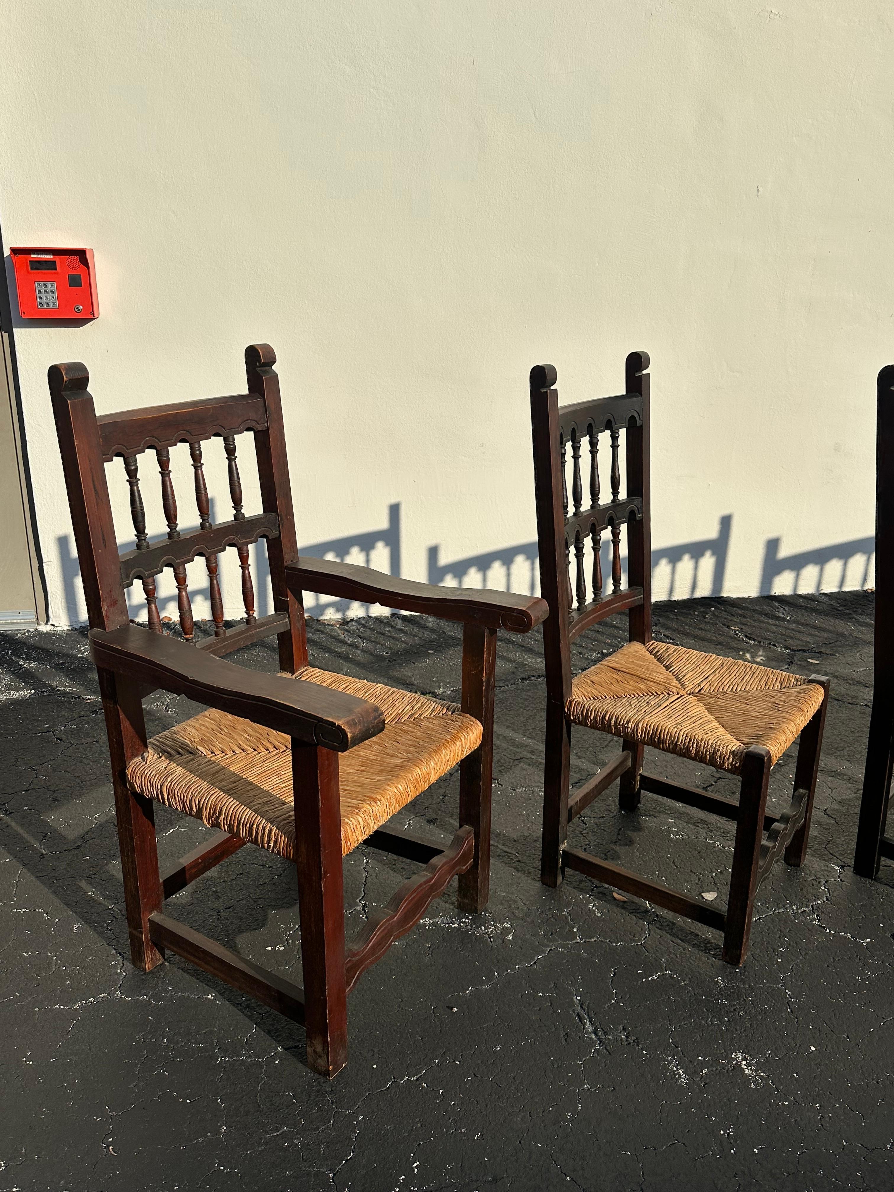 Sedie da pranzo con schienale a scaletta in giunco gotico spagnolo del XIX secolo in vendita 10