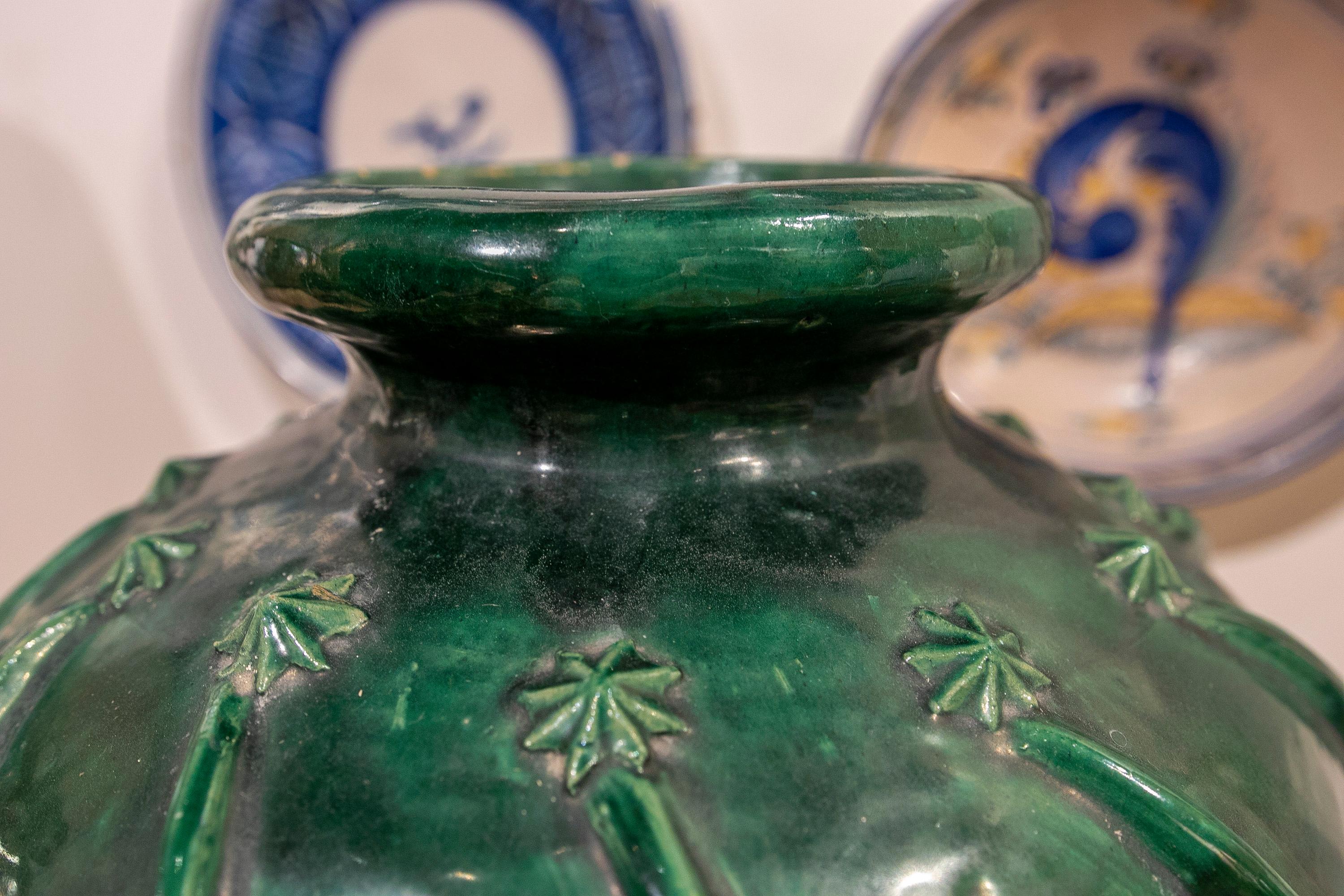 19th Century Spanish Green Glazed Earthenware Jar For Sale 15