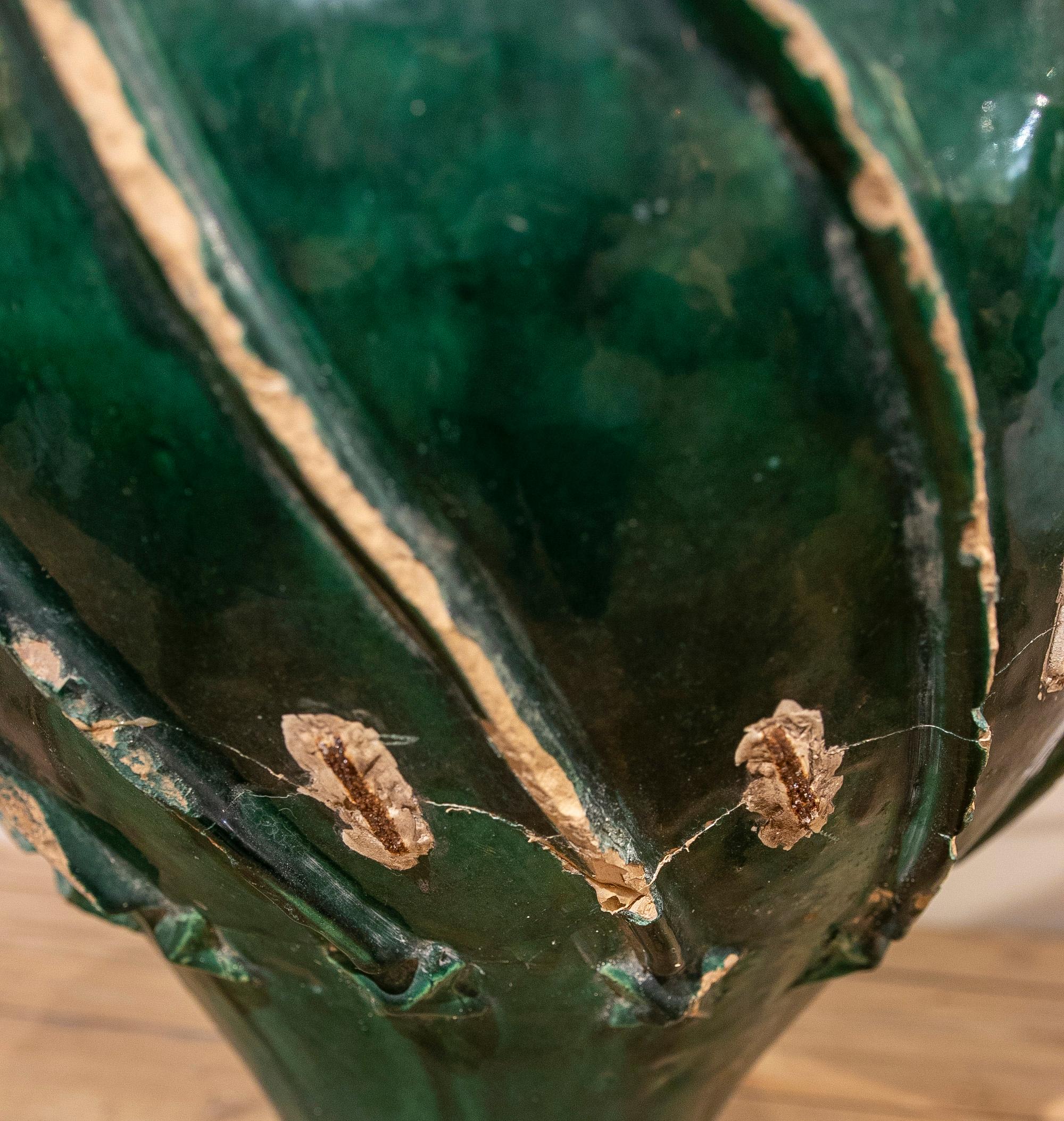 19th Century Spanish Green Glazed Earthenware Jar For Sale 5