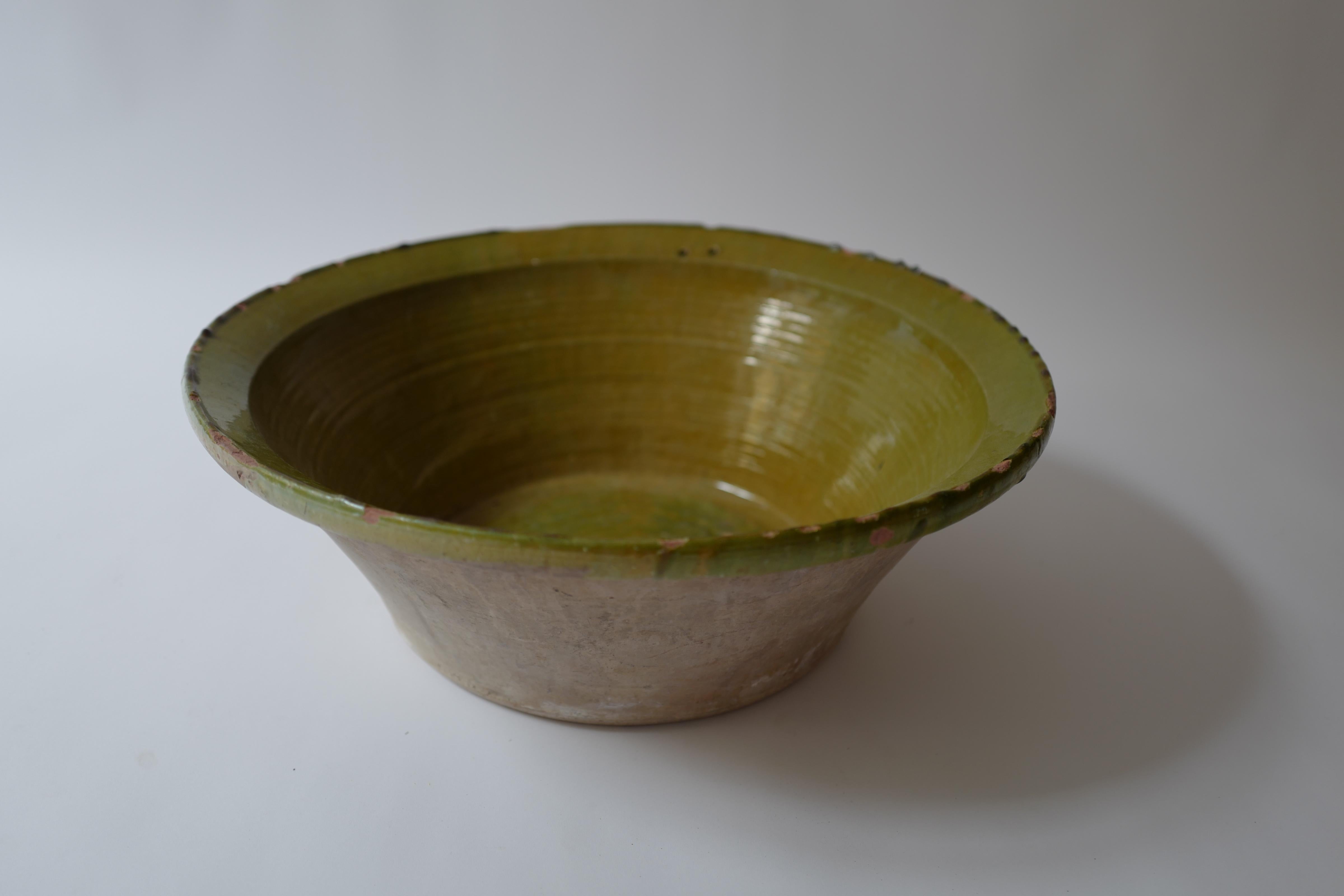 Beautiful large 19th Century Spanish Tian terracotta bowl in green moss glaze 