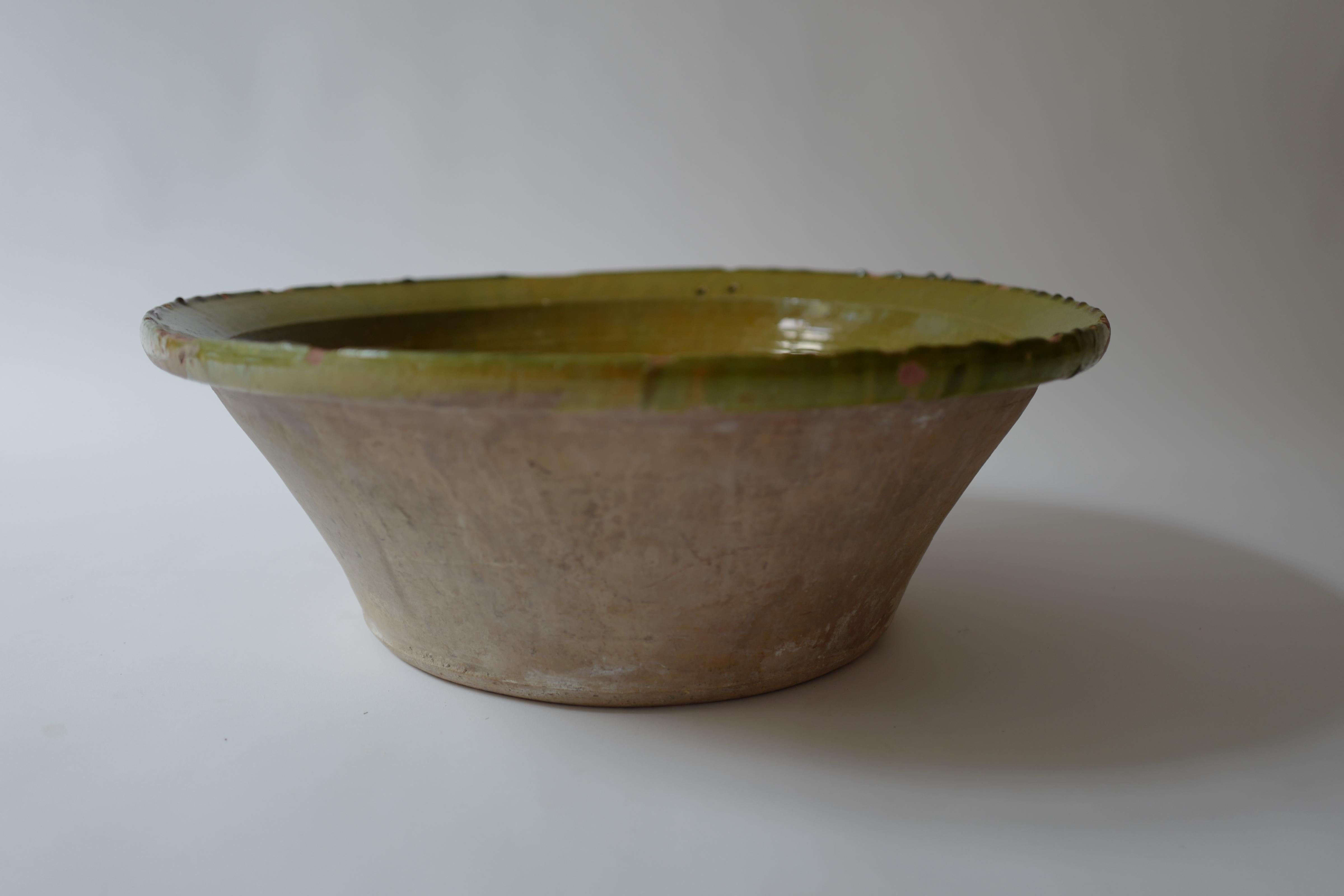 French Provincial 19th Century Spanish Green Tian Bowl  For Sale