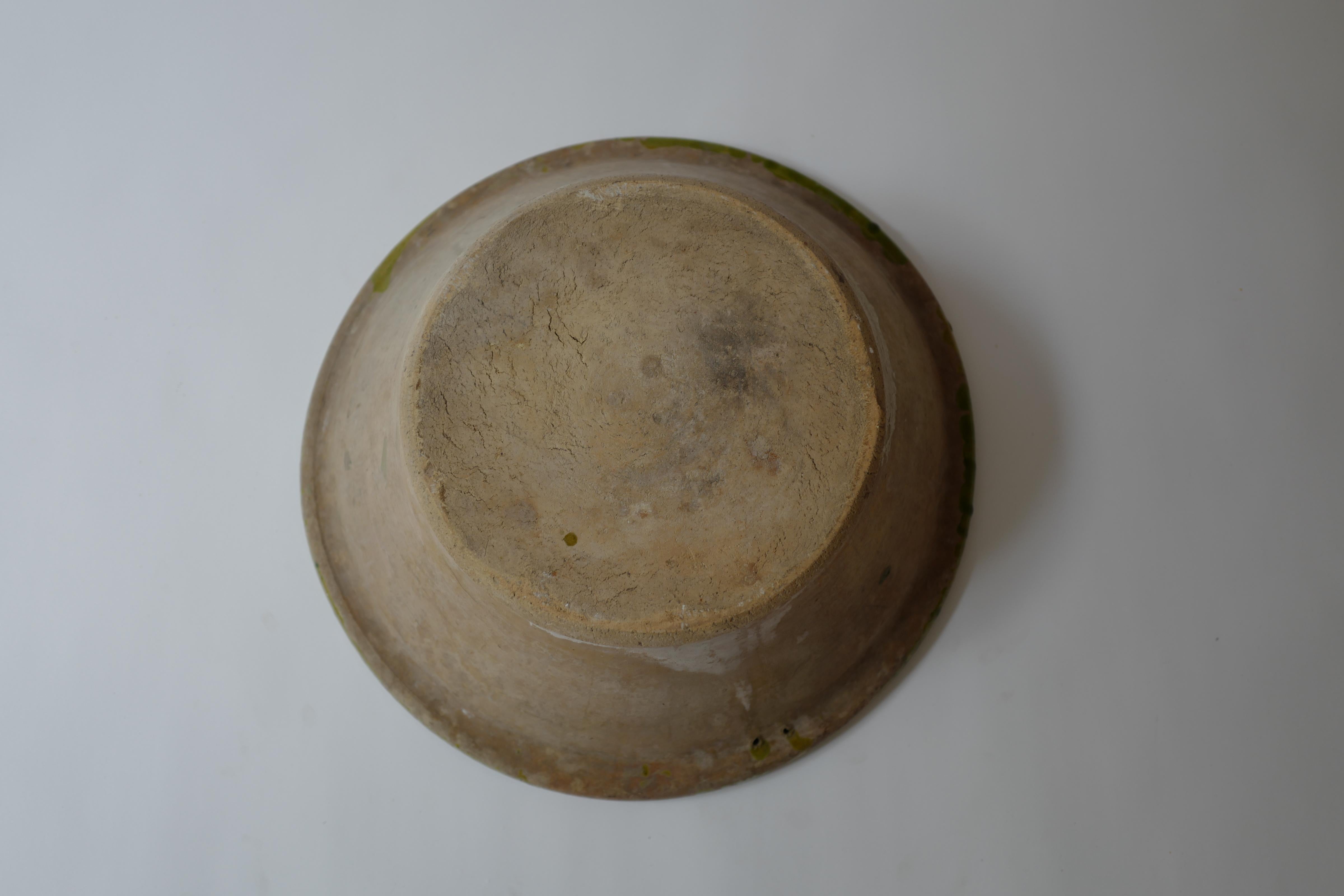 Hand-Crafted 19th Century Spanish Green Tian Bowl  For Sale