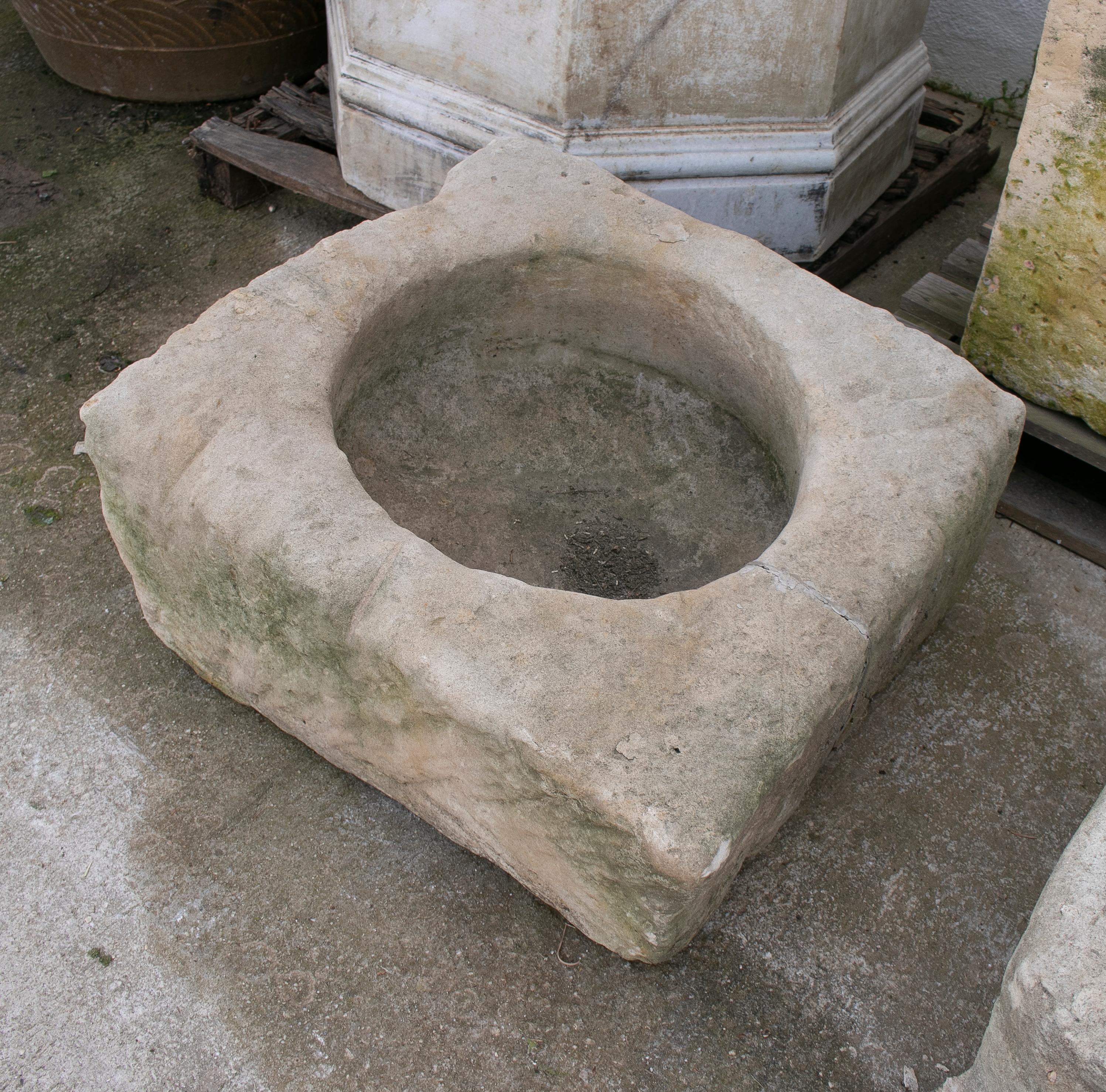 19th Century Spanish Hand Carved Stone Trough In Good Condition For Sale In Marbella, ES