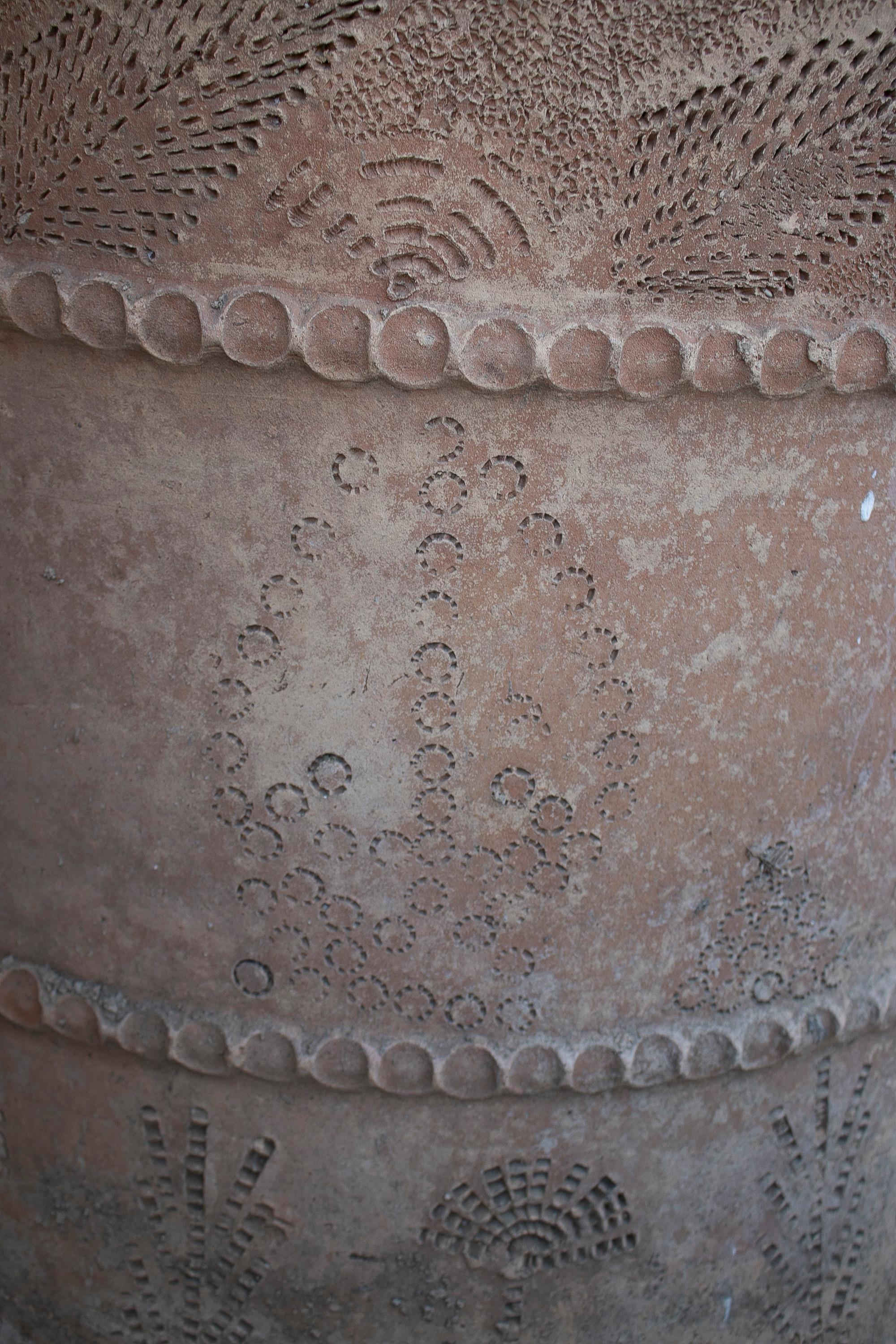 19th Century Spanish Handcrafted Terracotta Water Well 4