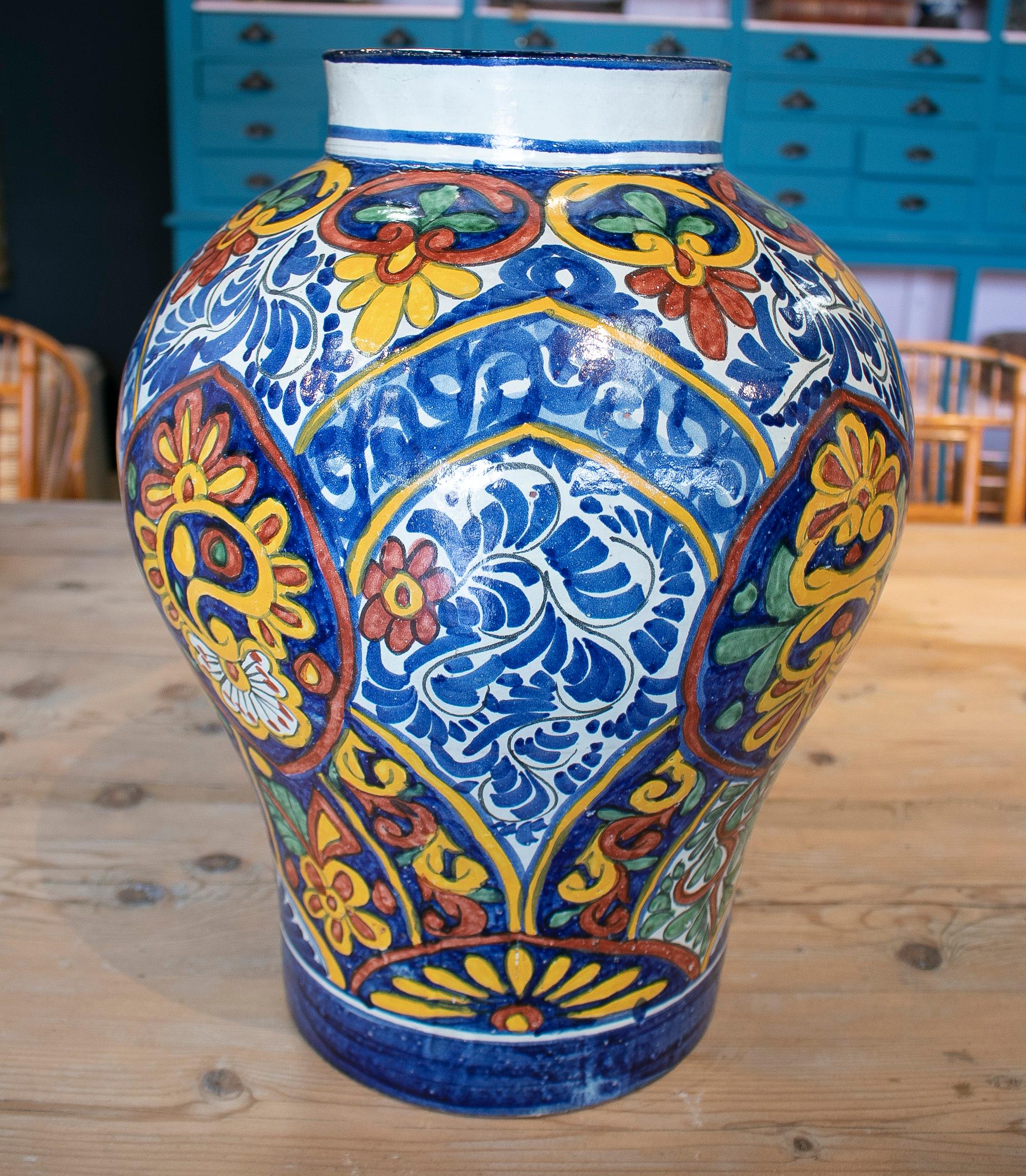 Jarrón de cerámica tradicional española del siglo XIX Firmado Alba H. Ennex Español en venta