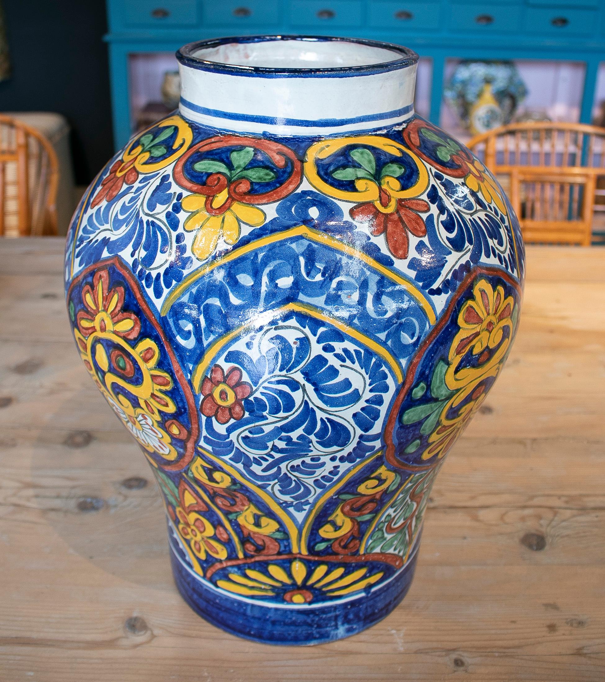 Jarrón de cerámica tradicional española del siglo XIX Firmado Alba H. Ennex en Bueno estado para la venta en Marbella, ES