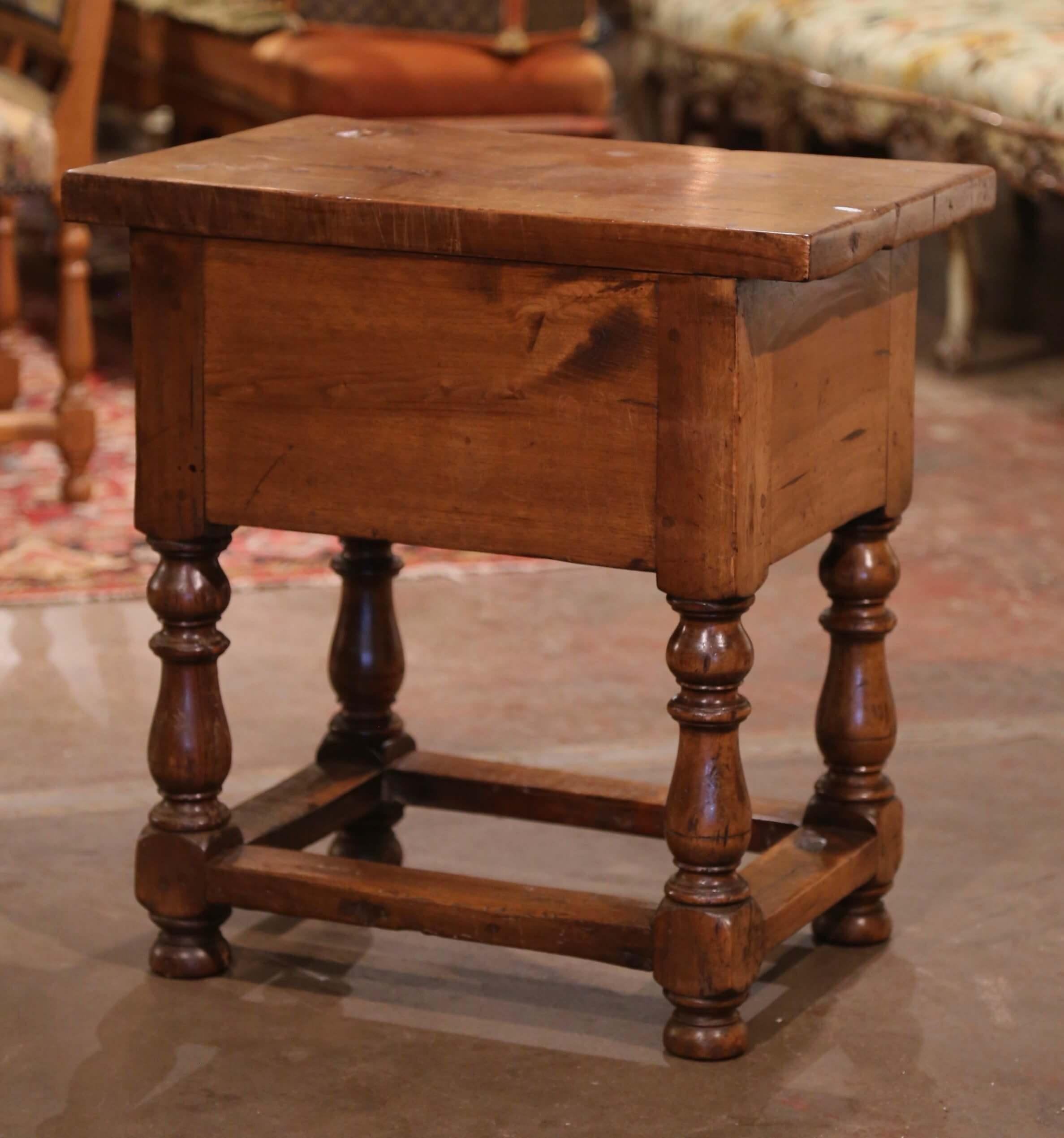 19th Century Spanish Louis XIII Carved Walnut Side Table on Turned Legs 7