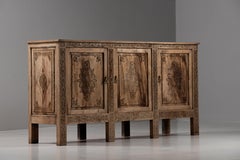 Credenza spagnola in mogano del XIX secolo con intagli moreschi