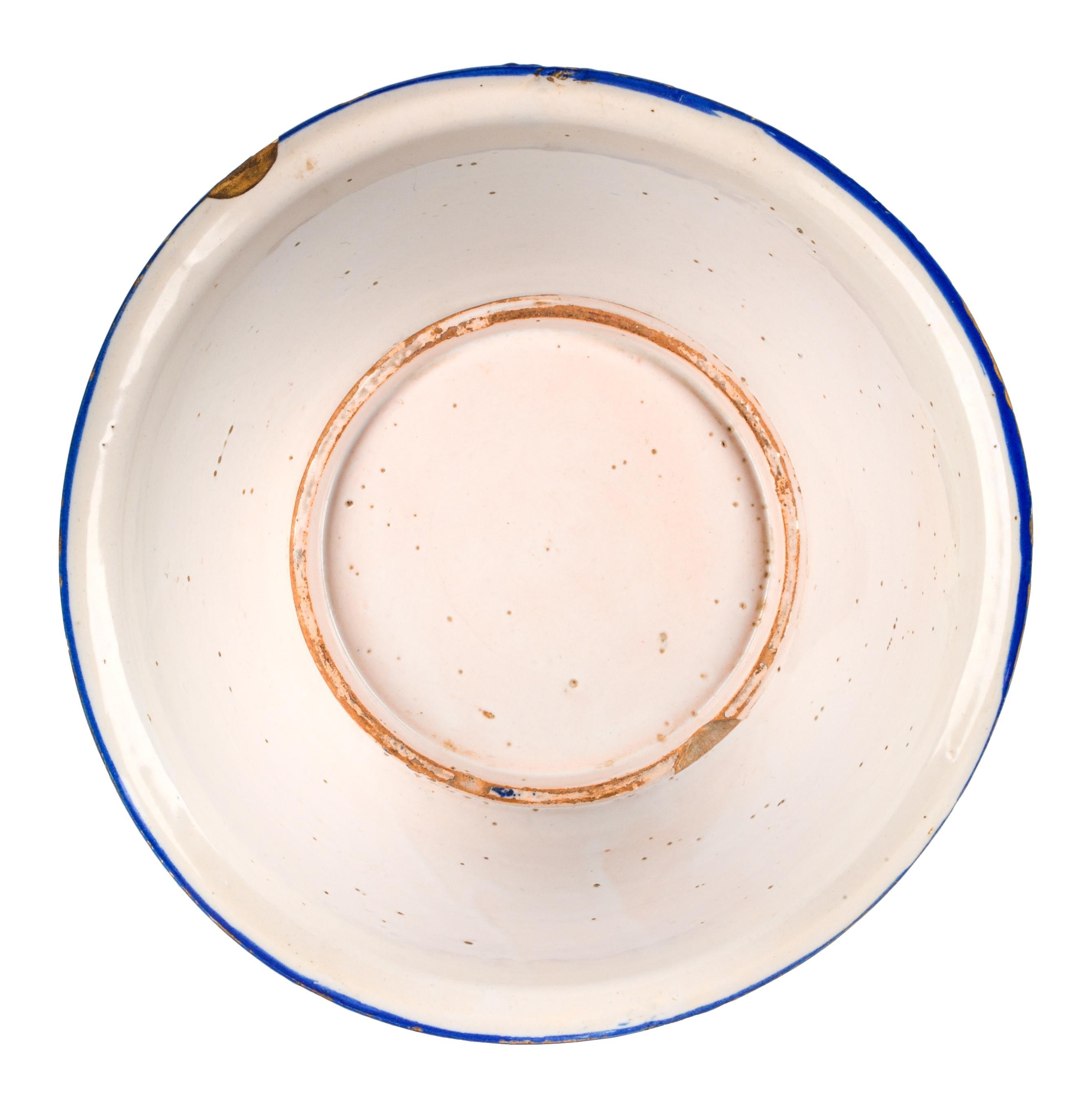 19th Century Spanish Manises Glazed Ceramic Castañera or Chestnut Bowl For Sale 2