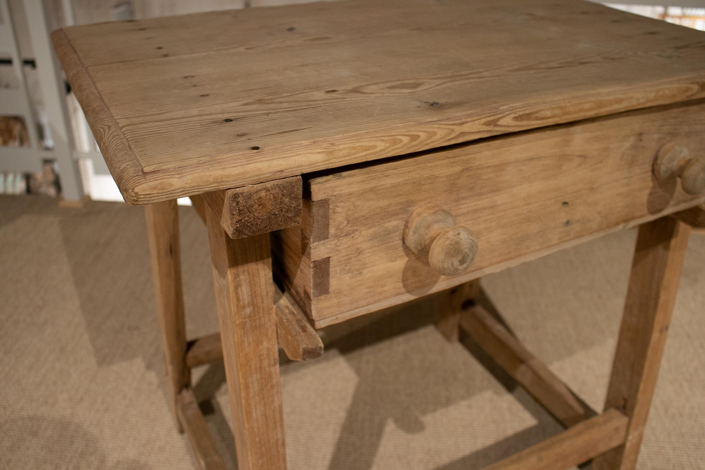 Mesa Tocinera Española del Siglo XIX de un Cajón de Madera de Pino 6