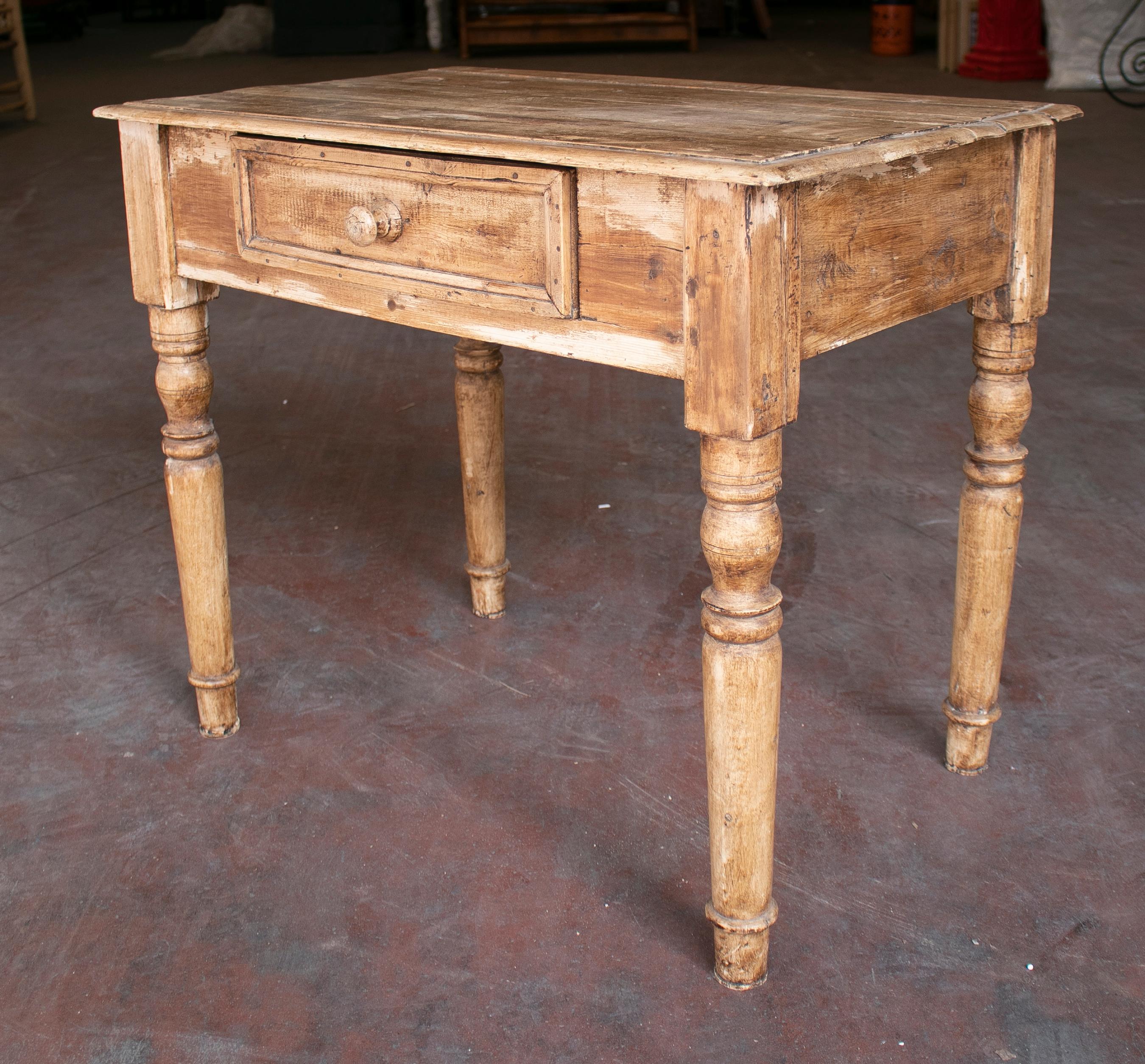 Wood 19th Century Spanish One-Drawer Pinewood Country Table For Sale