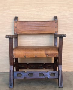 Coppia di poltrone Coloni intagliate del XIX secolo con seduta e schienale in pelle