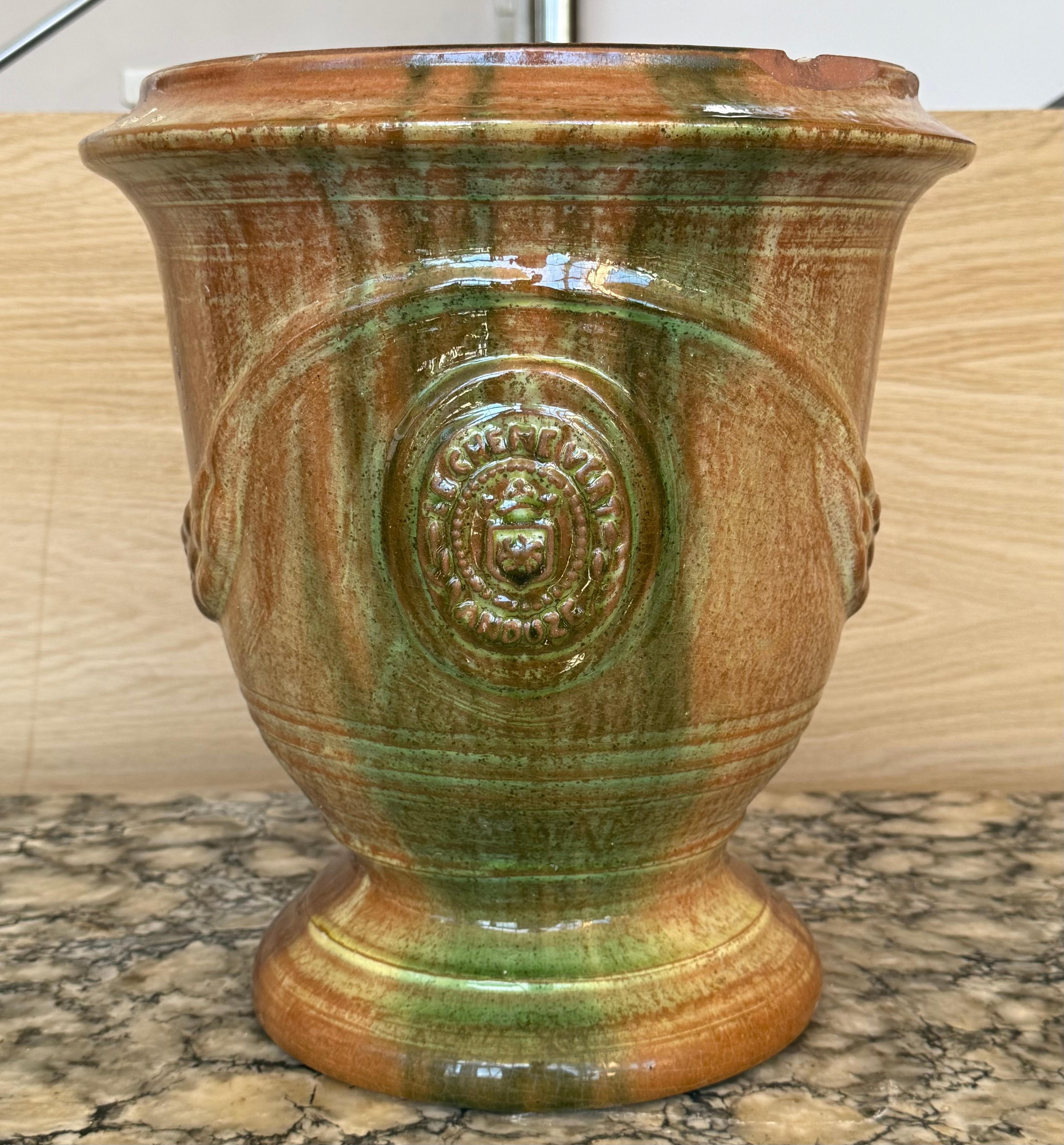 Jardiniere en poterie espagnole du 19e siècle à glaçure verte Bon état - En vente à Miami, FL