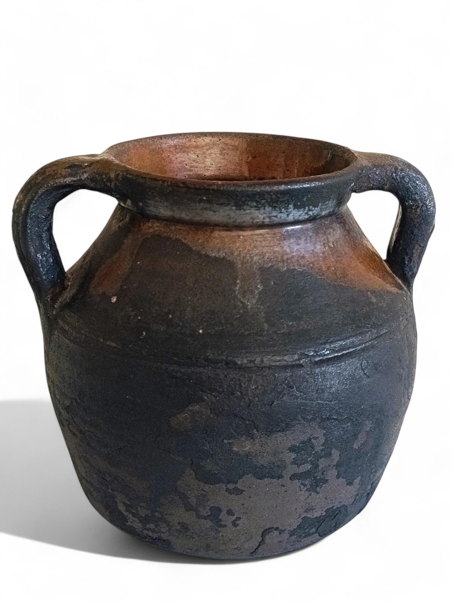 19th Century Spanish Primitive Terracotta Cooking Olla With Fabulous Patina In Good Condition In Valencia, VC