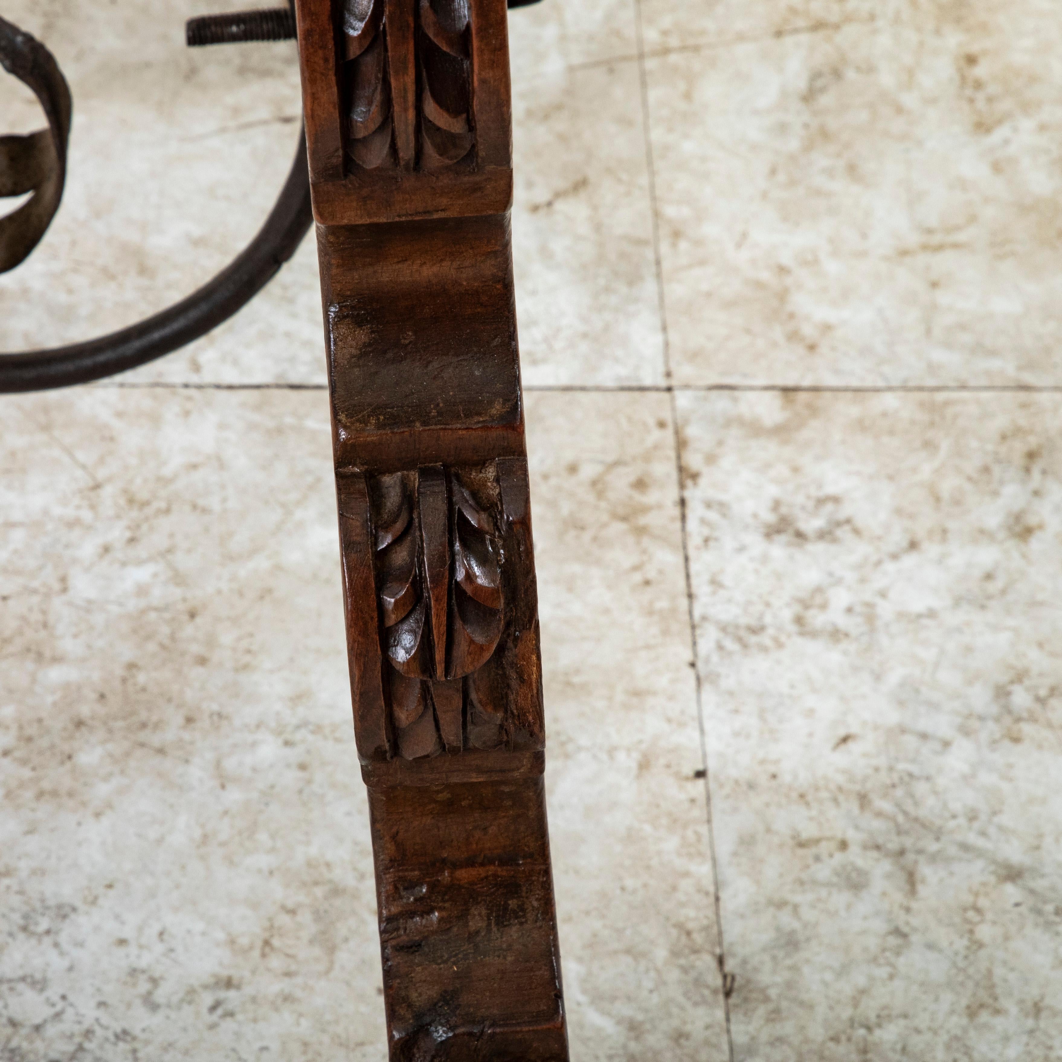 19th Century Spanish Renaissance Hand Carved Walnut Console Table, Desk, c. 1850 in vendita 6