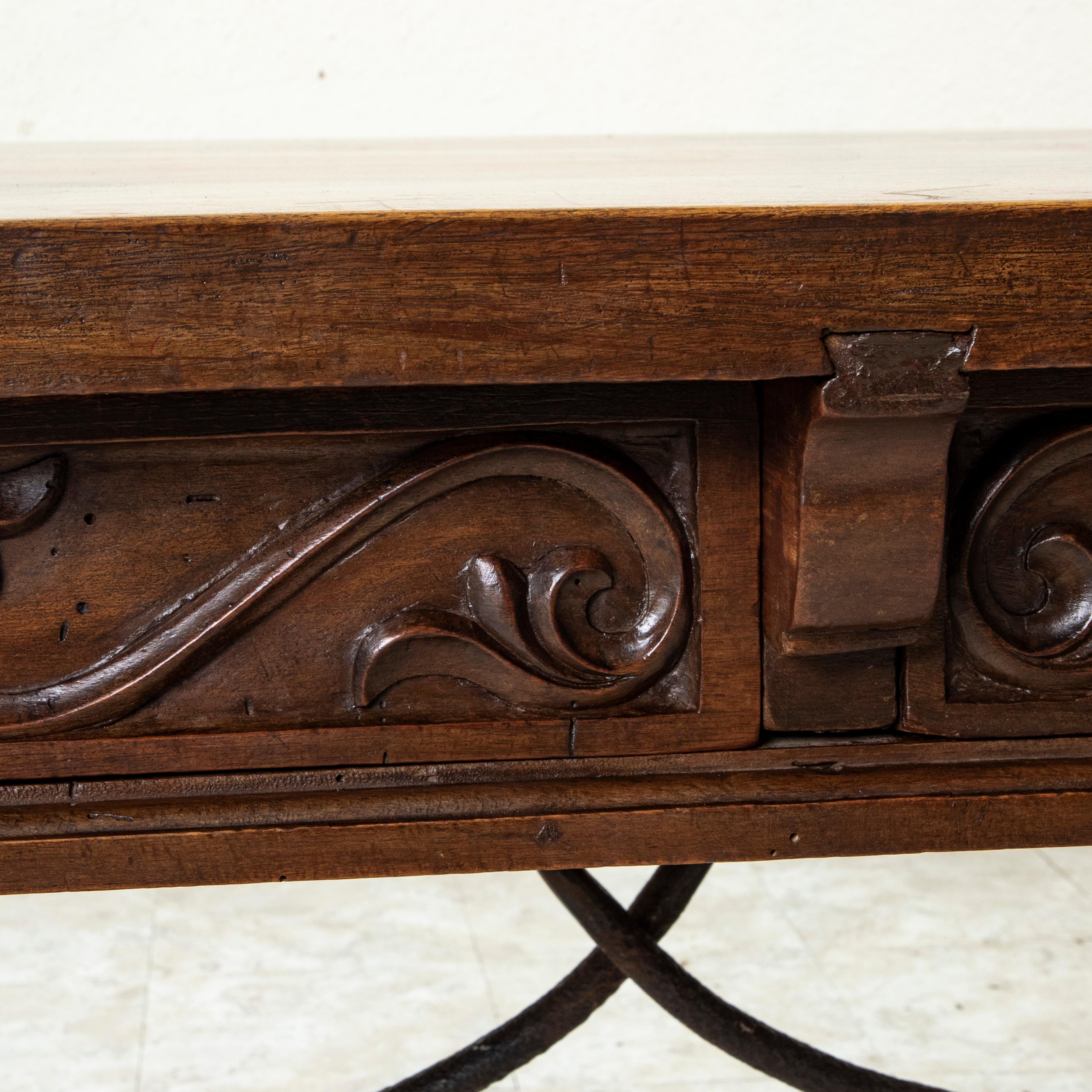19th Century Spanish Renaissance Hand Carved Walnut Console Table, Desk, c. 1850 in vendita 9