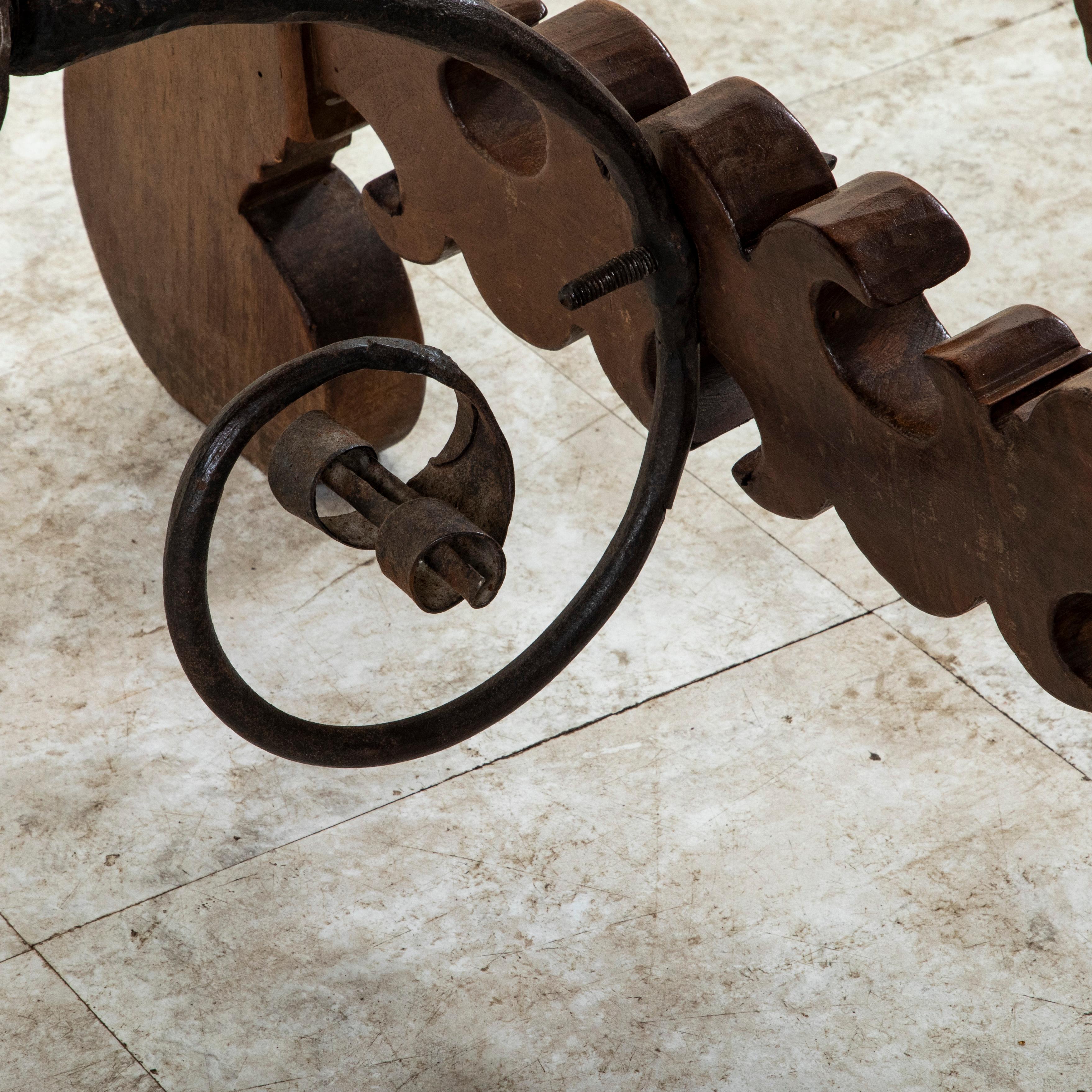 19th Century Spanish Renaissance Hand Carved Walnut Console Table, Desk, c. 1850 in vendita 11