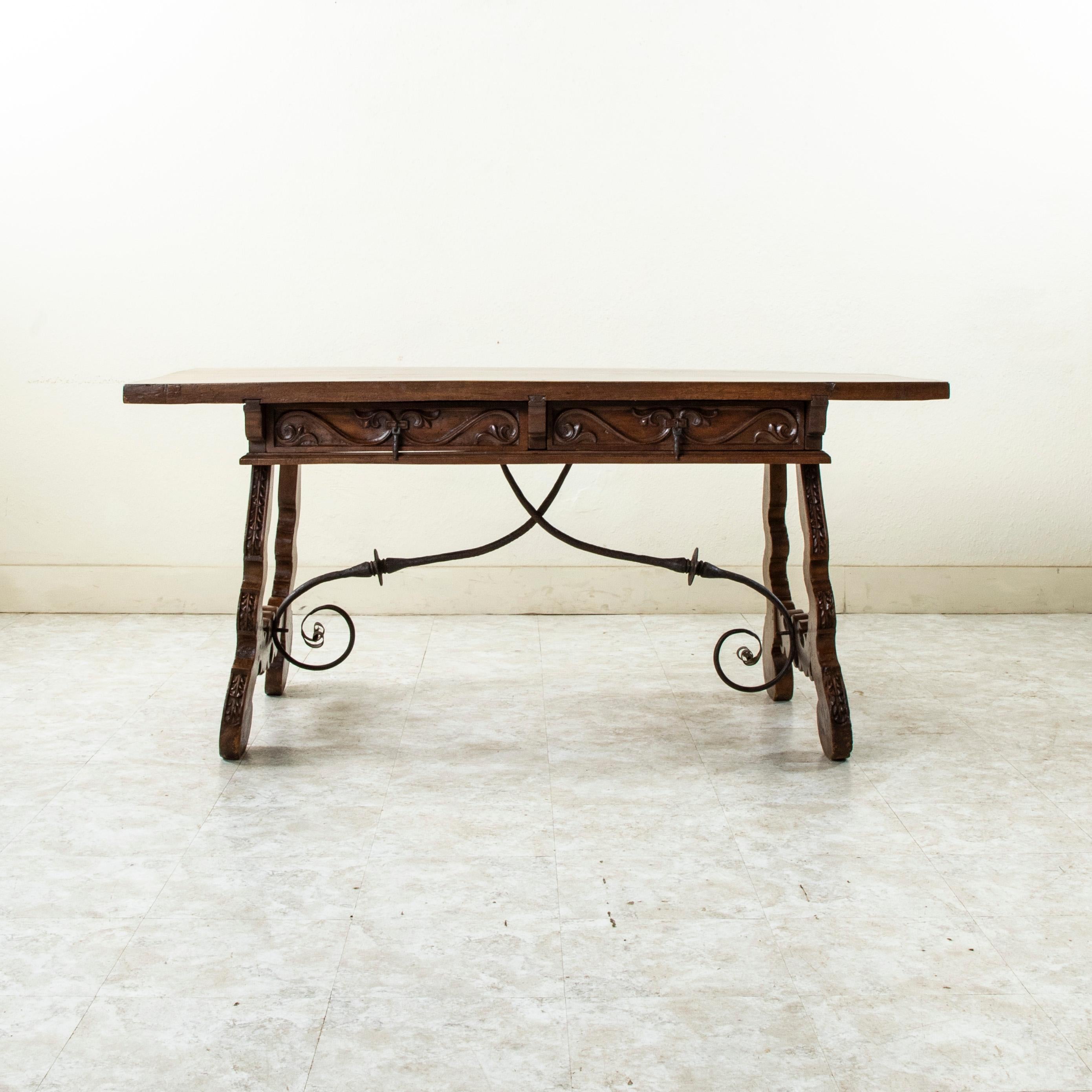Francese 19th Century Spanish Renaissance Hand Carved Walnut Console Table, Desk, c. 1850 in vendita