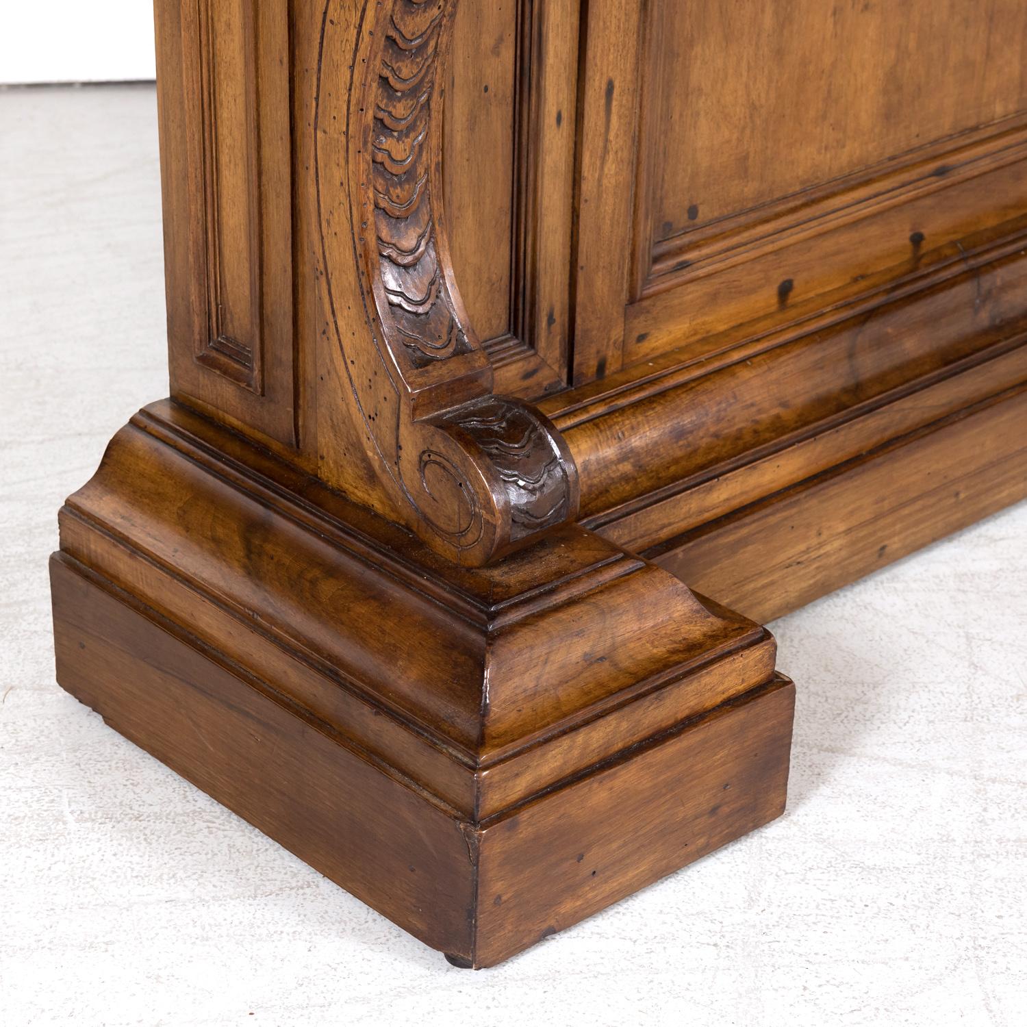 19th Century, Spanish Renaissance Style Carved Walnut Wall Console with Drawers For Sale 10