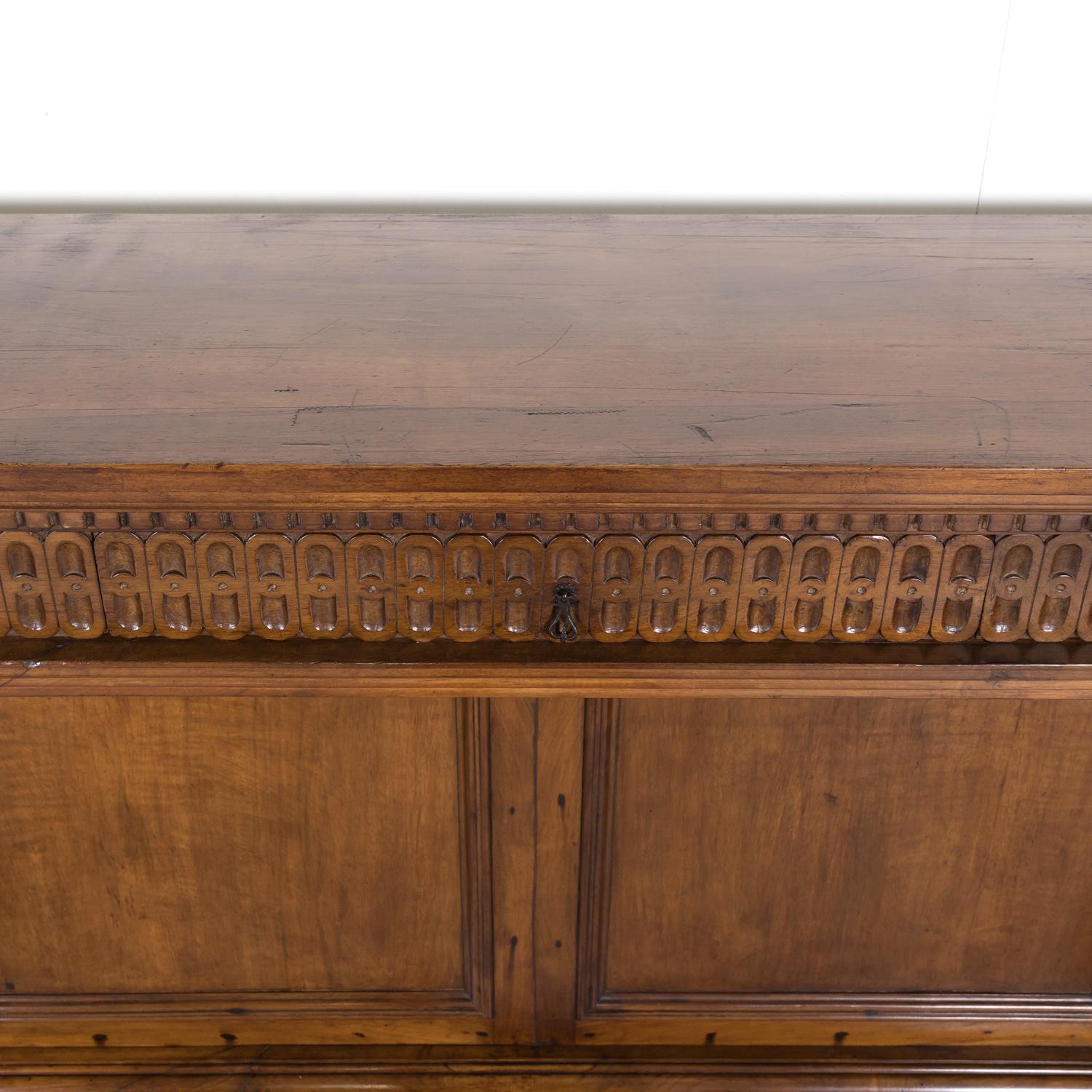 19th Century, Spanish Renaissance Style Carved Walnut Wall Console with Drawers For Sale 3