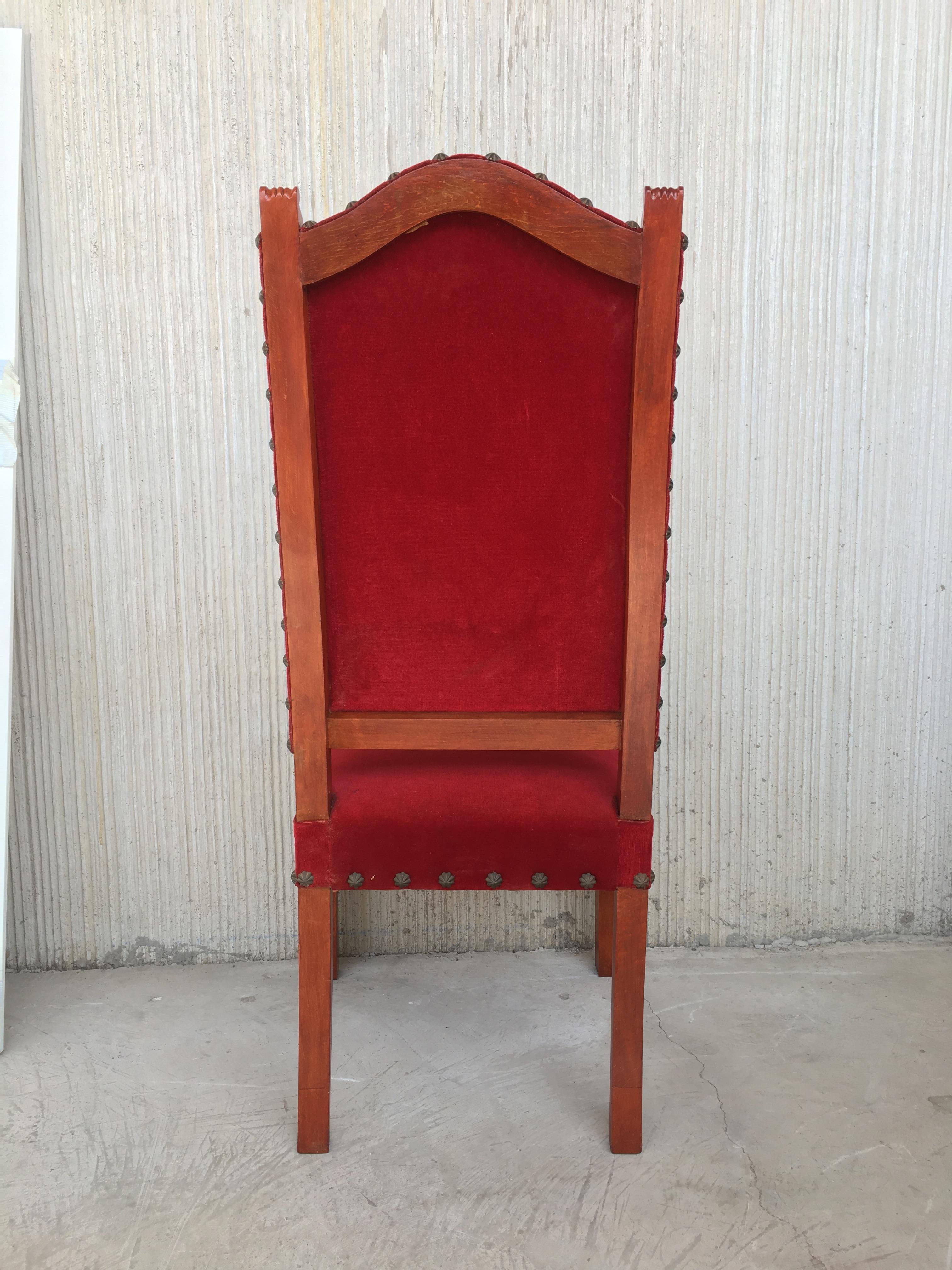 19. Jahrhundert Spanischer Revival-Sessel mit hoher Rückenlehne und roter Samtpolsterung (Neobarock) im Angebot