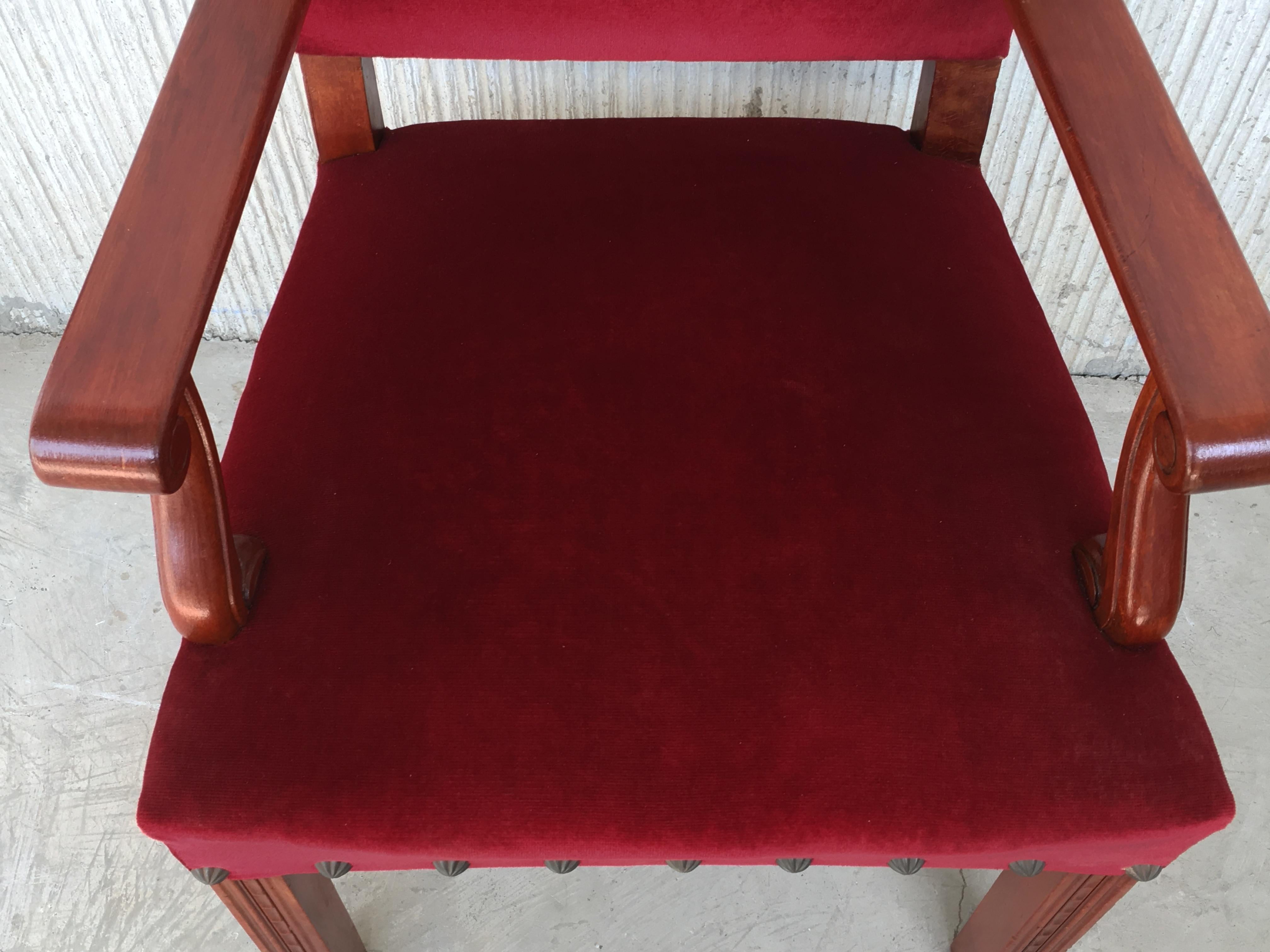 19. Jahrhundert Spanischer Revival-Sessel mit hoher Rückenlehne und roter Samtpolsterung im Angebot 5
