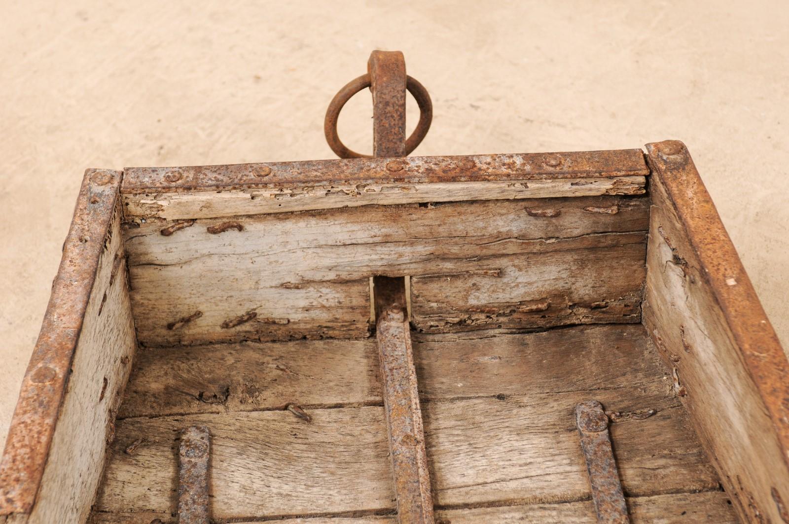 Spanischer Schaufel oder Plow aus Holz und Eisen mit rustikalem Bauernhof-Look aus dem 19. Jahrhundert im Angebot 1