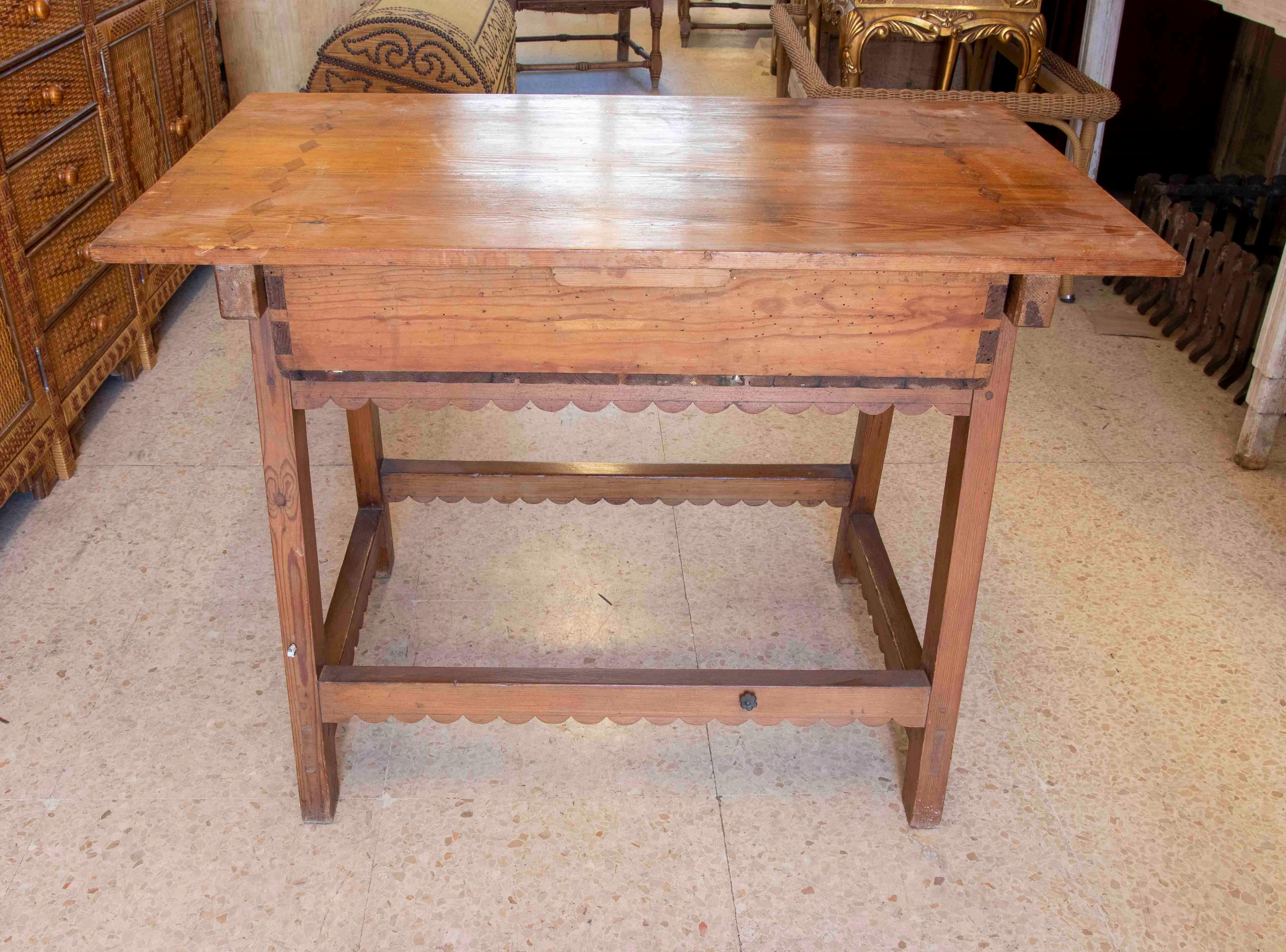 19th Century Spanish Side Table with Drawers  For Sale 3
